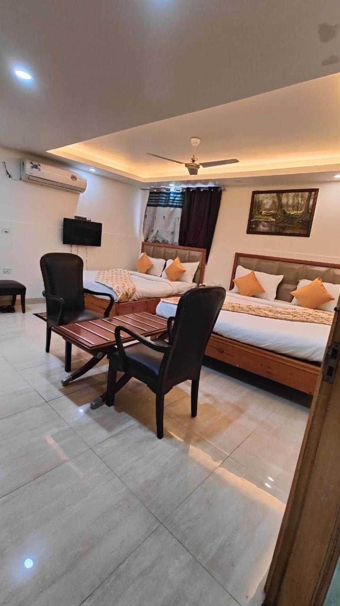 Airport Mahal Hotel