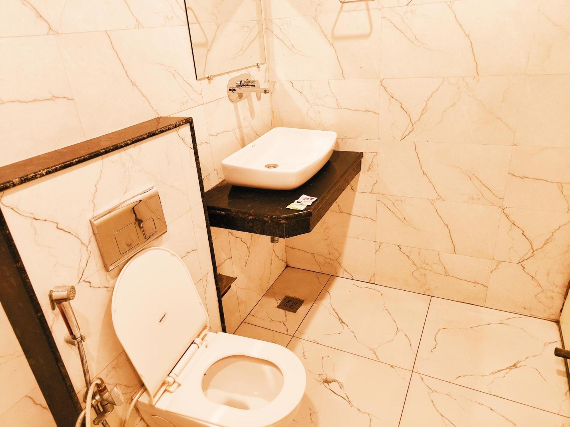 Hotel Marina Near Igi Airport New Delhi