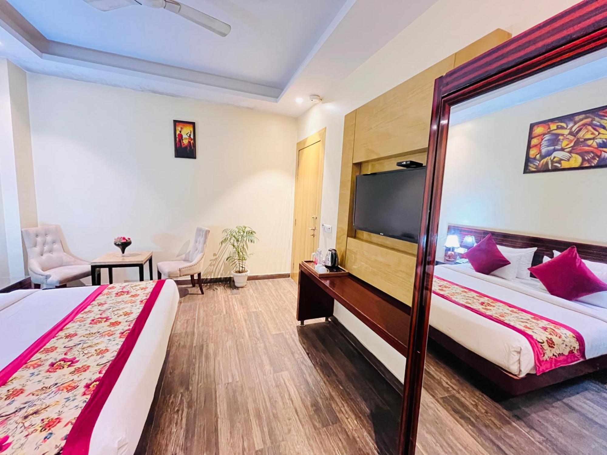 Banz Near Delhi Airport