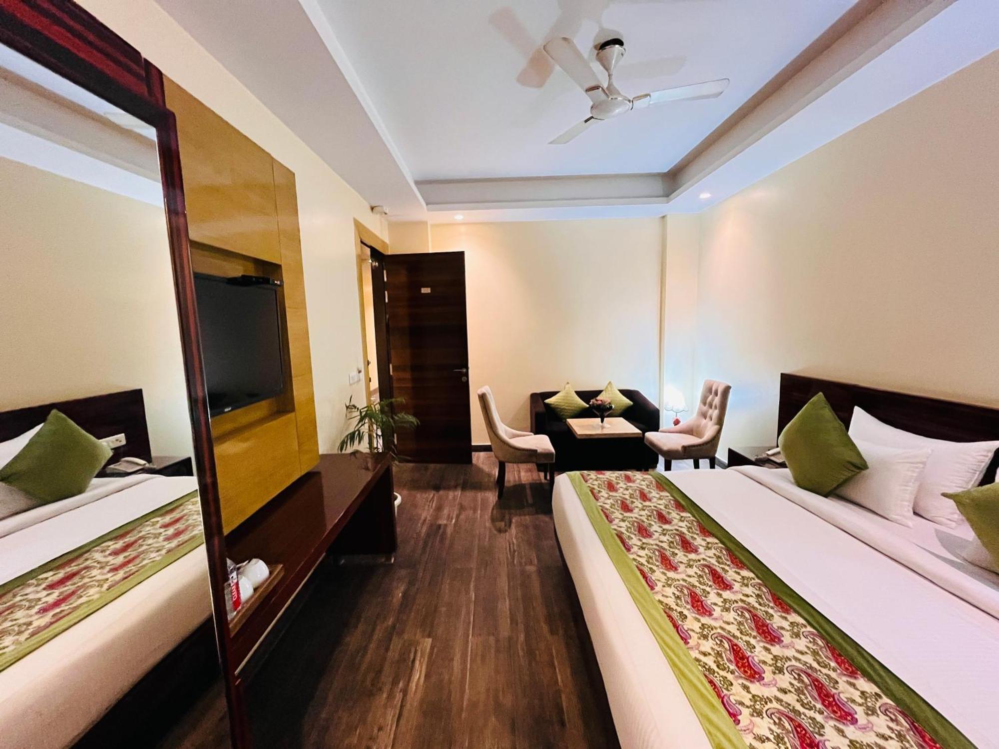 Hotel Banz Near Delhi Airport Nova Deli