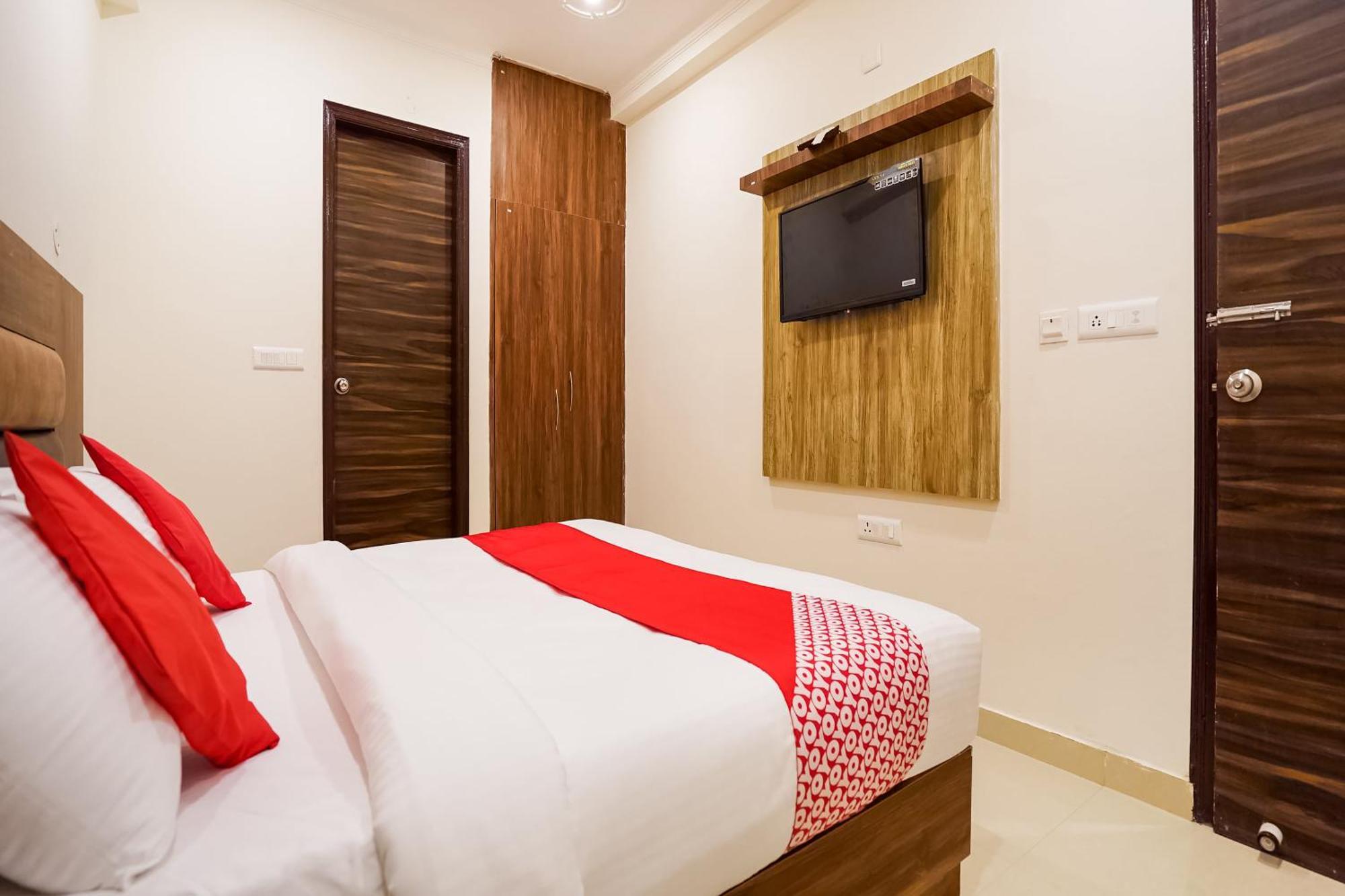 O Golden Tower Hotel