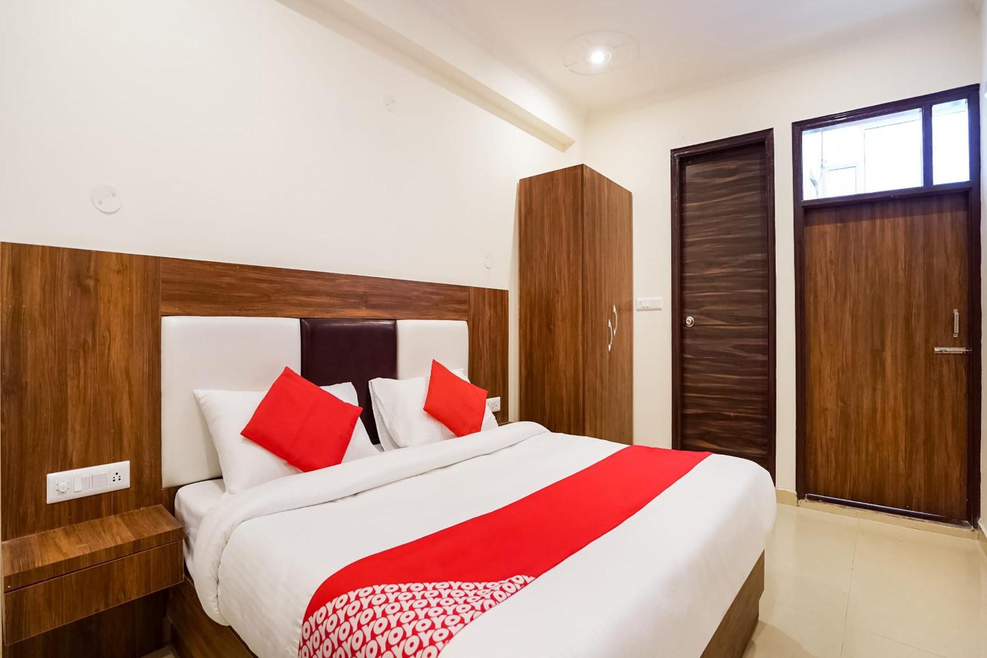 O Golden Tower Hotel 4*