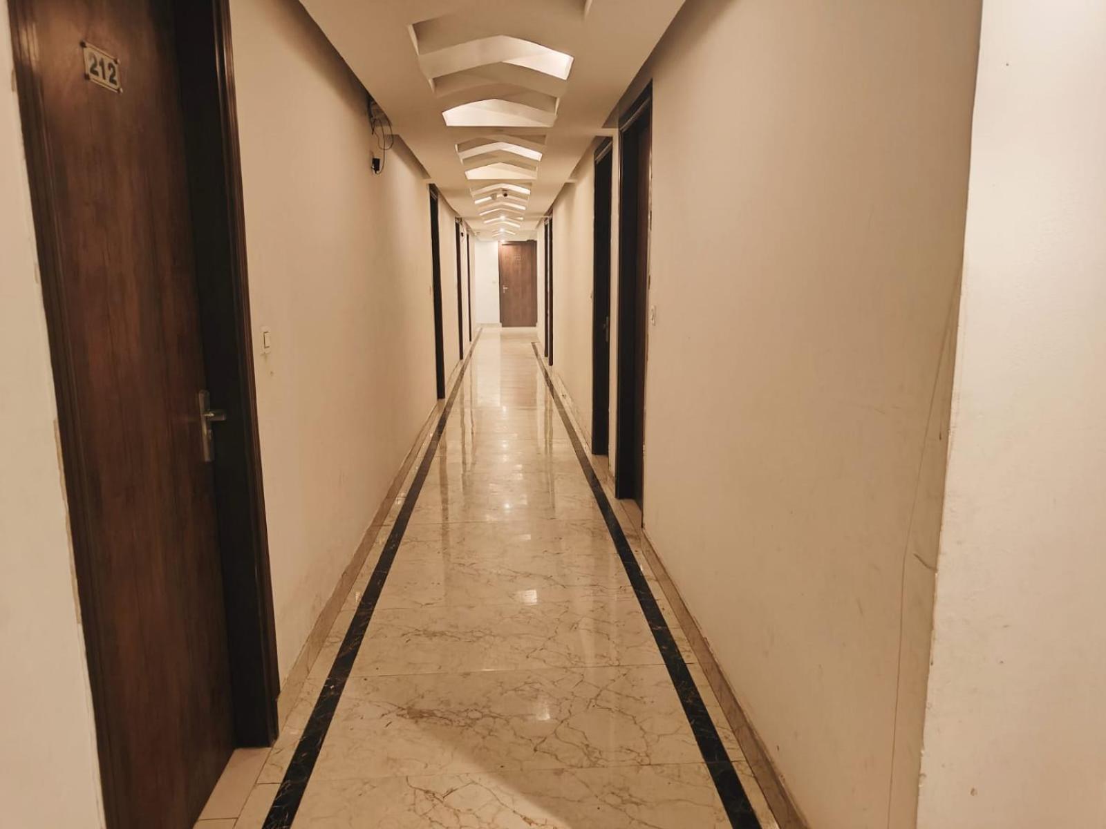 Tej Palace Near Igi Airport Delhi 4*