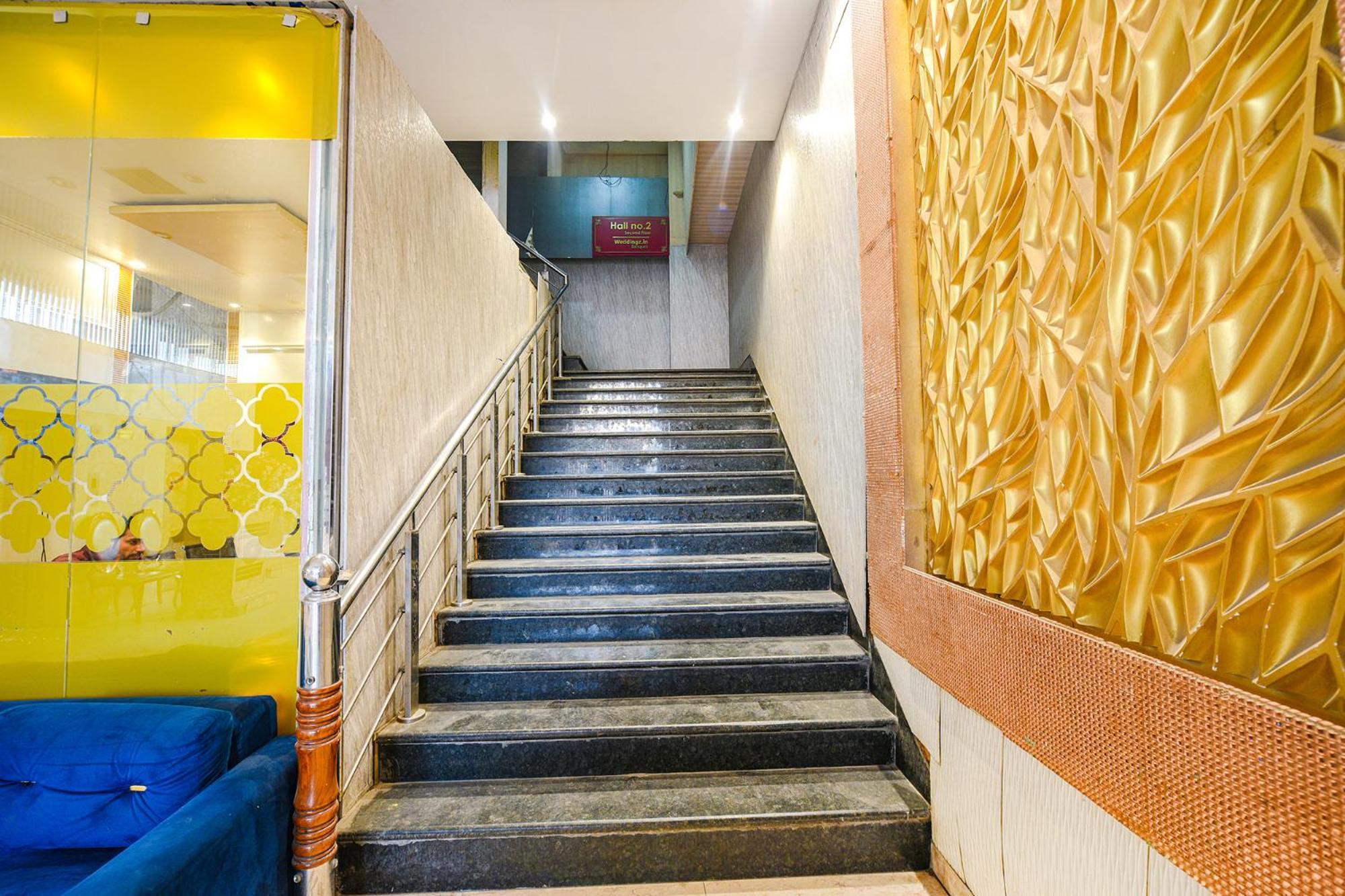 Fabexpress Seven Heaven Hotel New Delhi