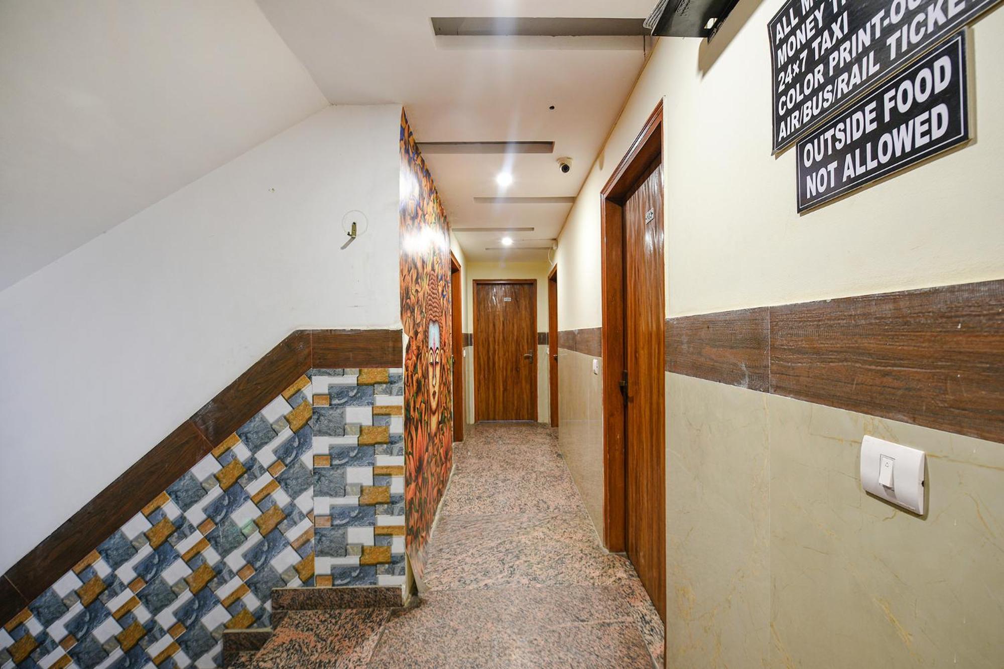 Hotel Fabexpress Shanti