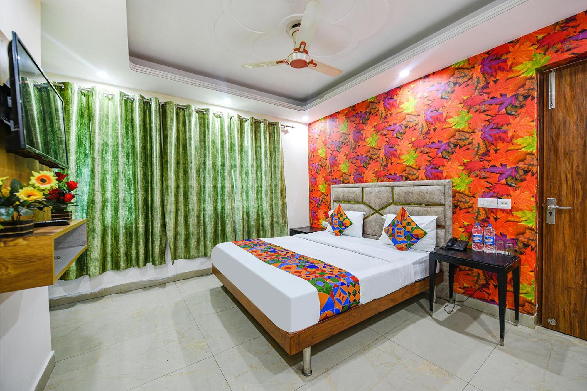 Fabexpress Shanti Hotel