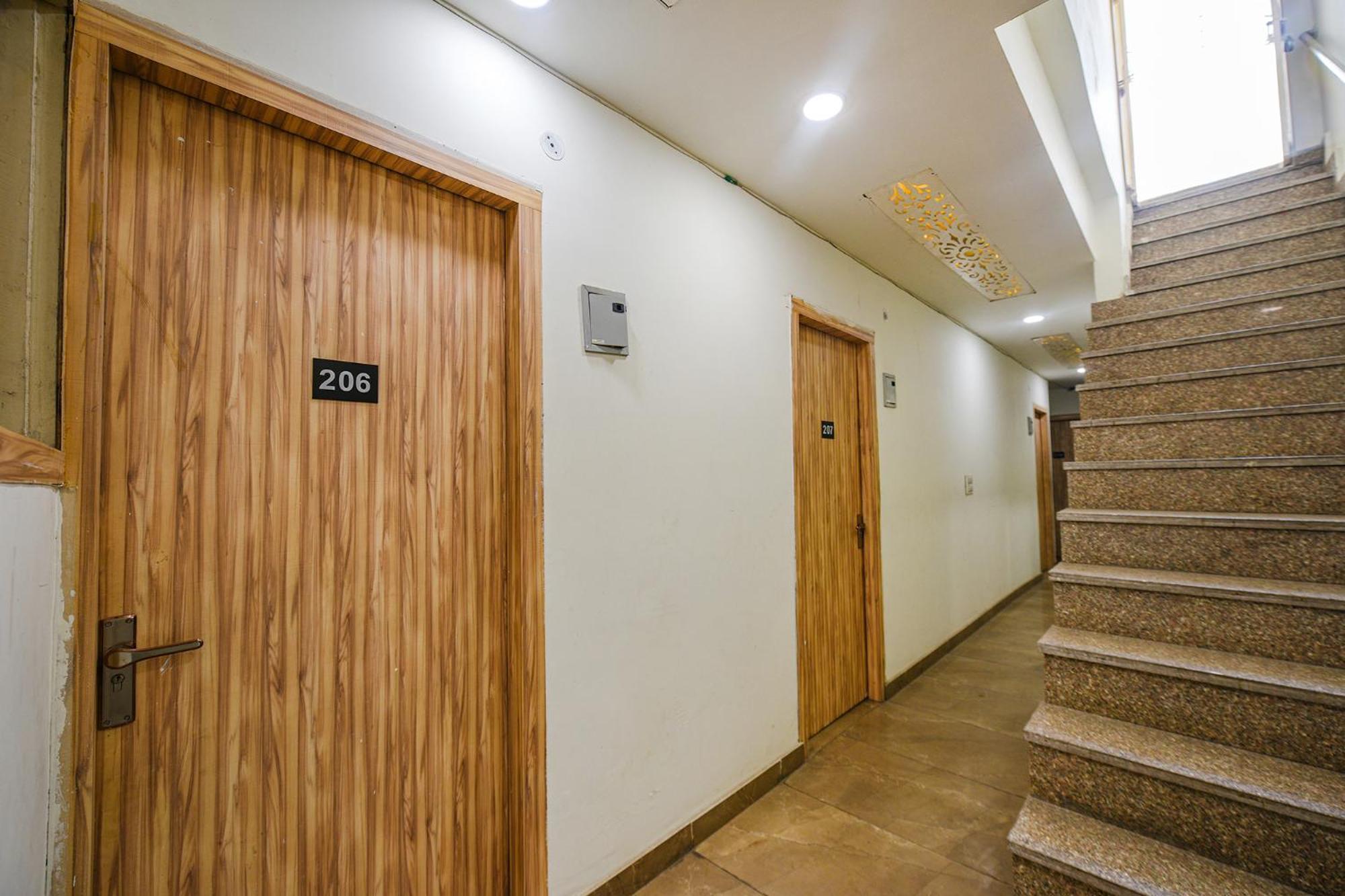 Hotel Fabexpress Divya