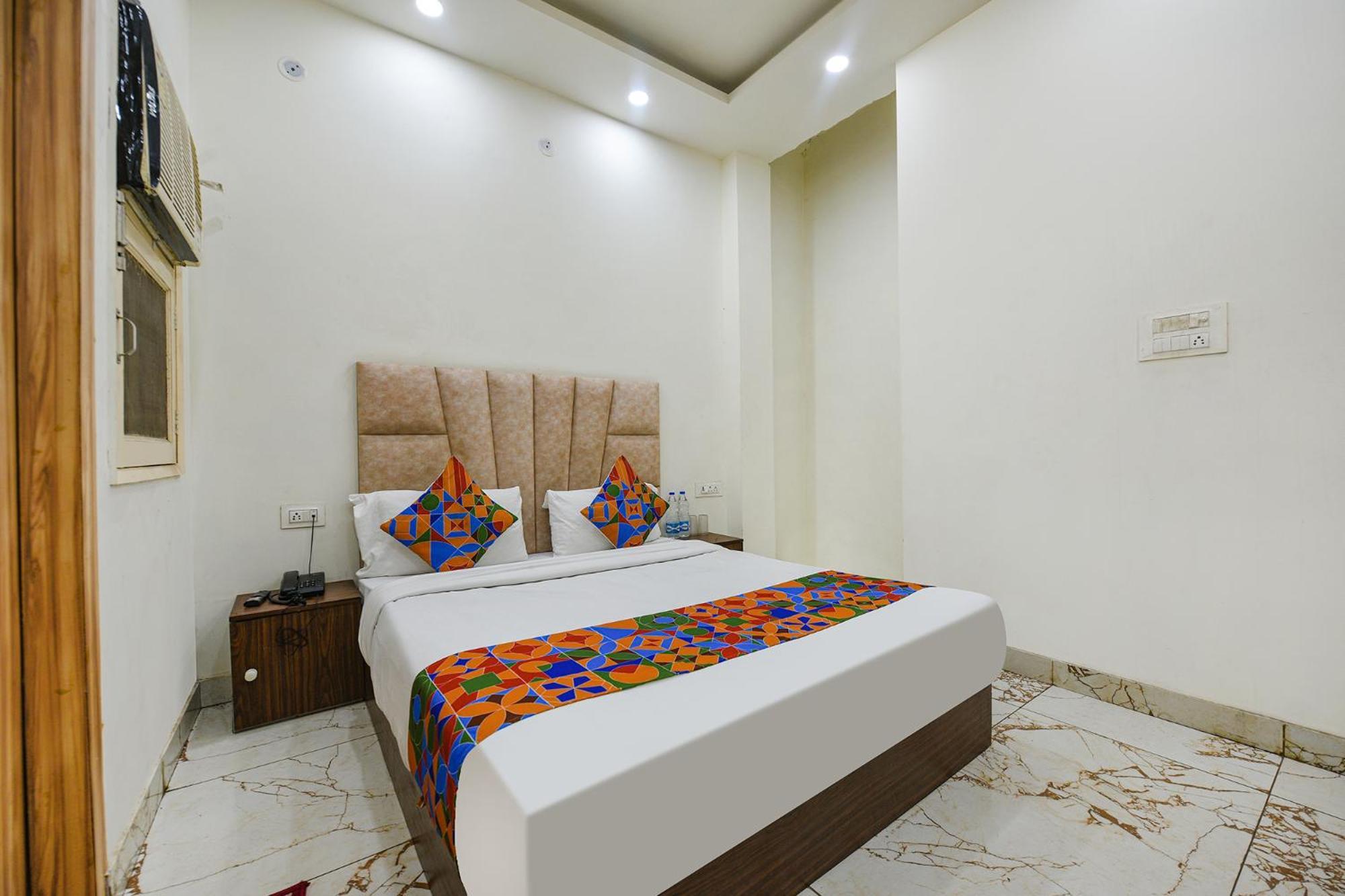 Fabexpress Divya Hotel New Delhi