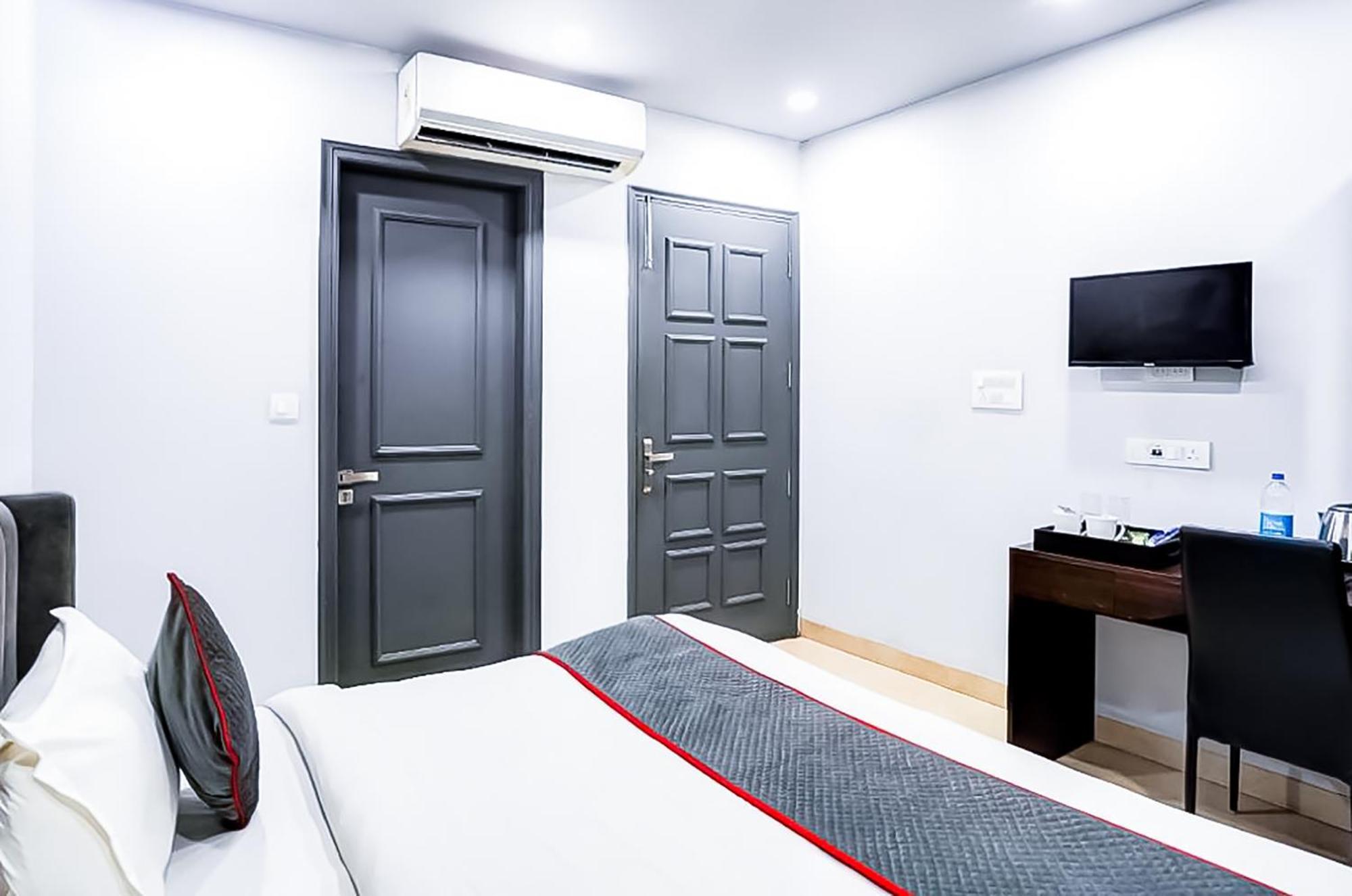Hotel Family - Shalimarbagh 4*