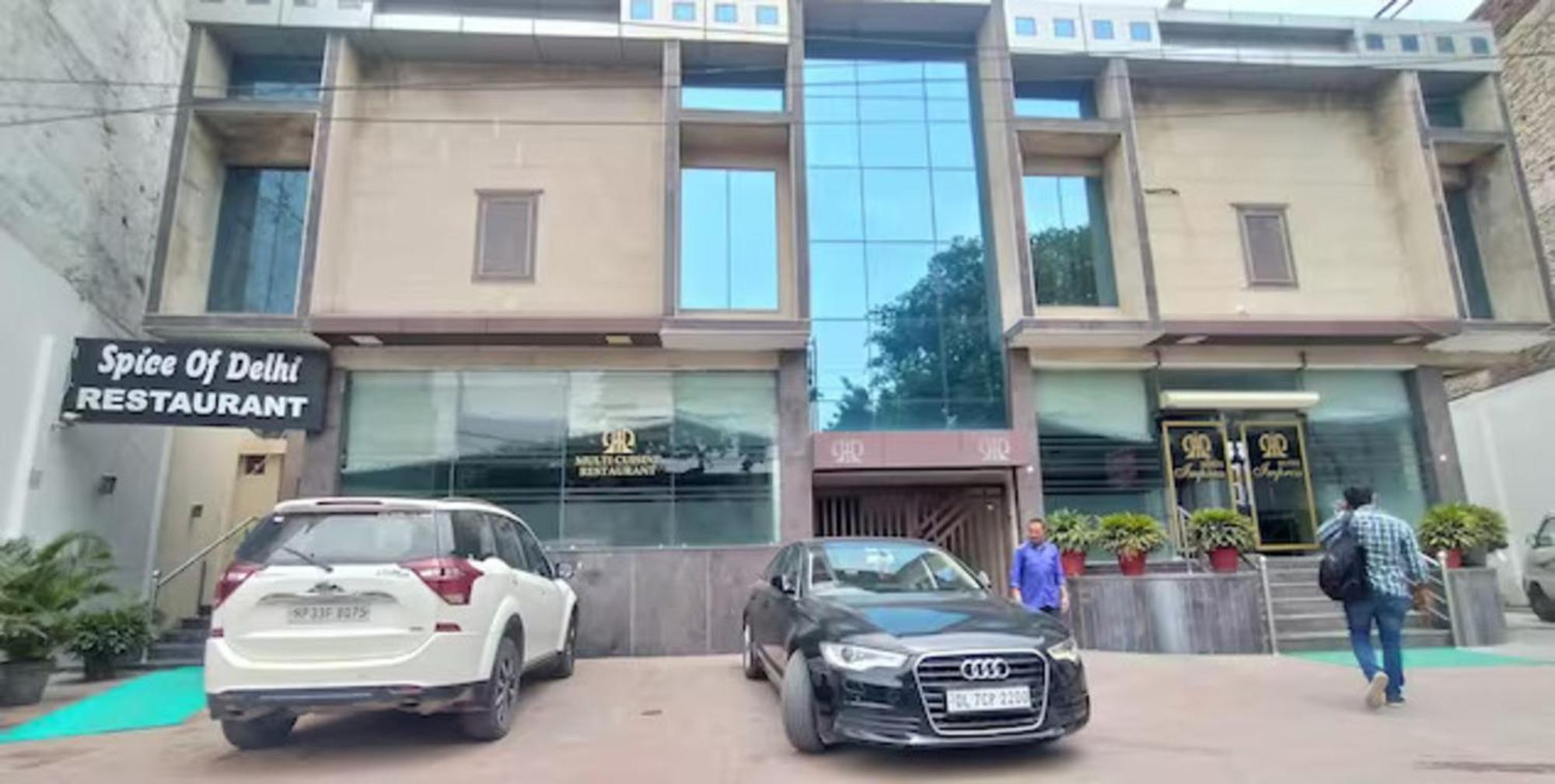 Impress Delhi Airport Hotel
