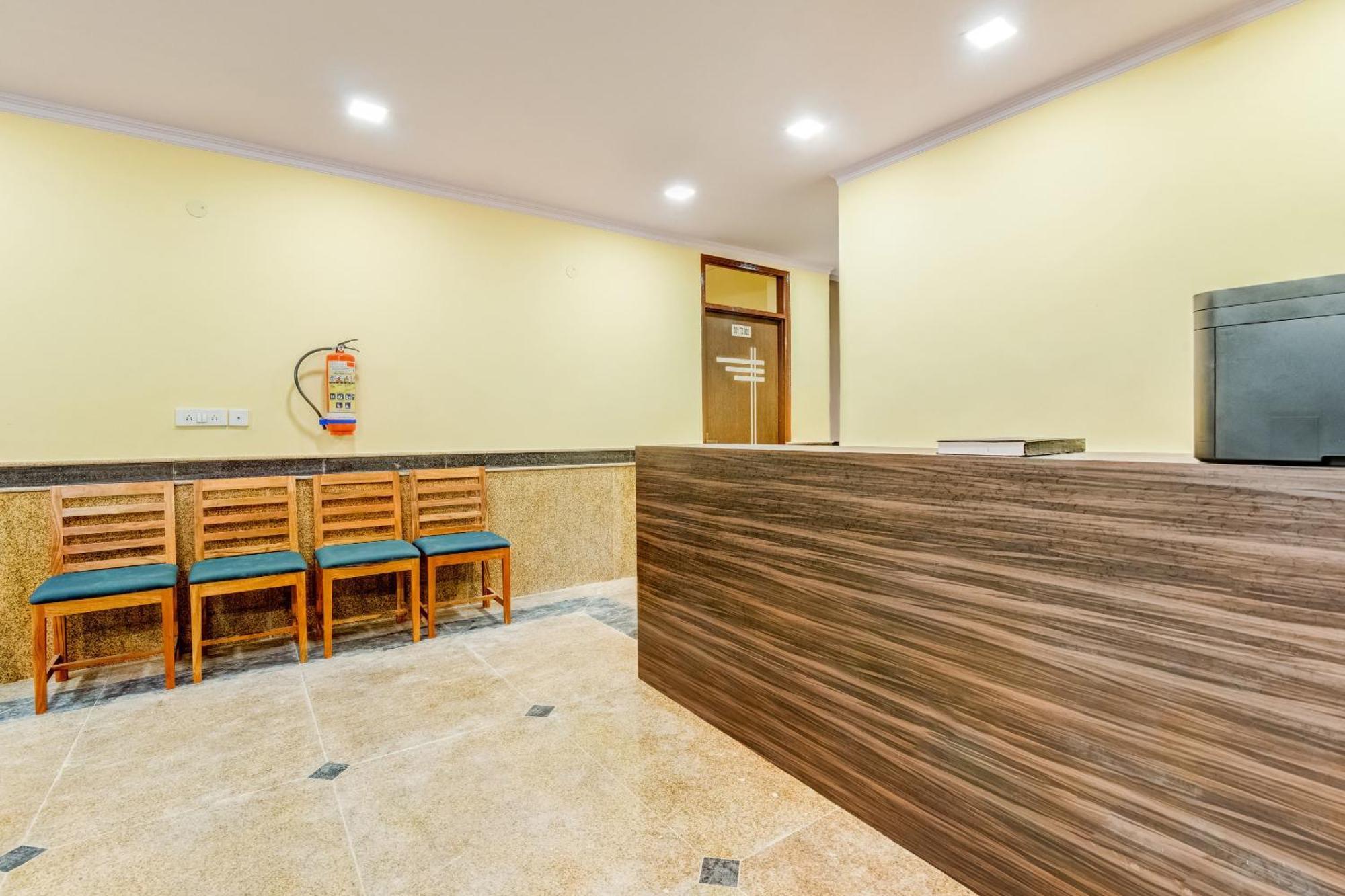 Oyo Flagship Jhankar Road 3* New Delhi