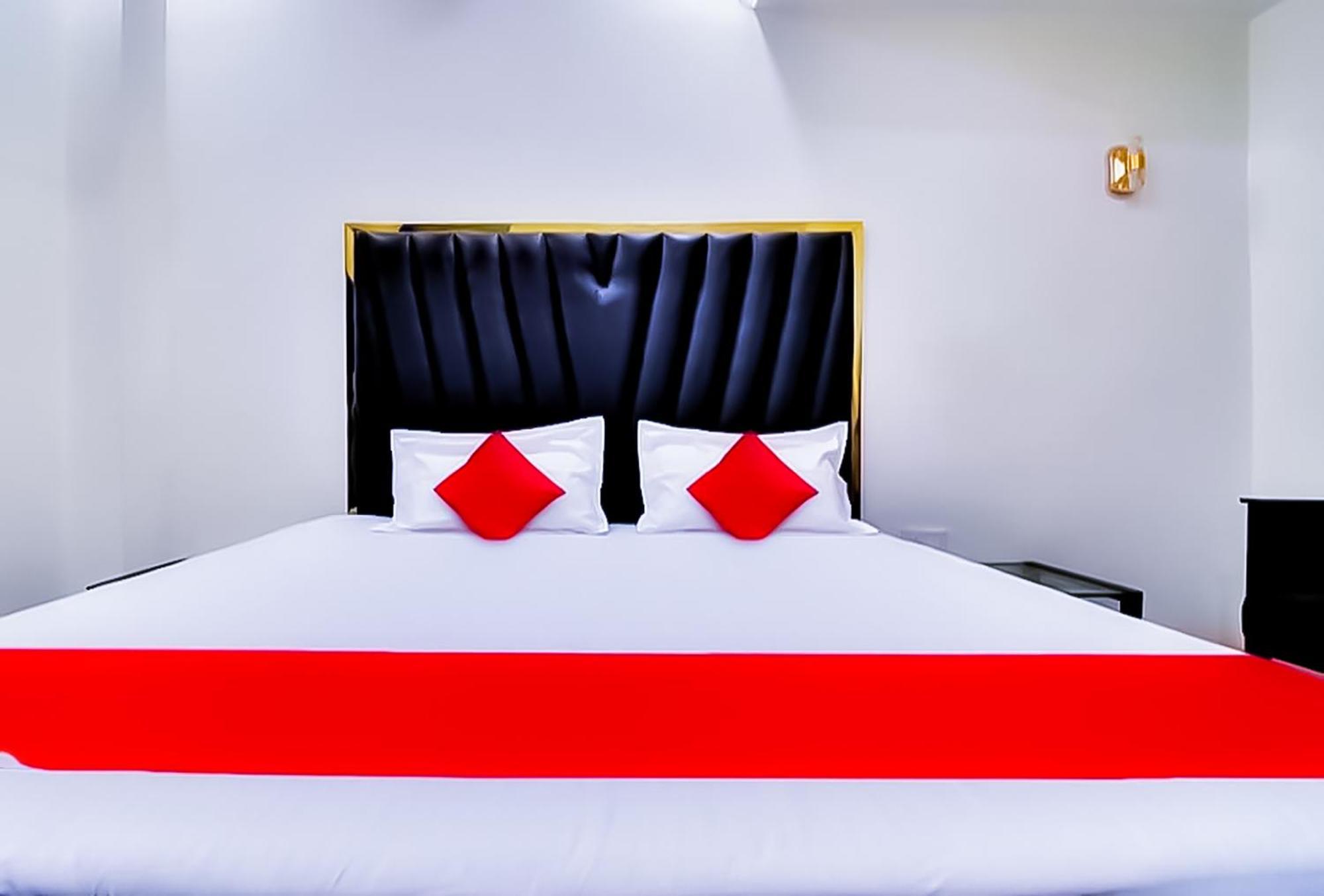Sukoon - Ramesh Nagar Hotel