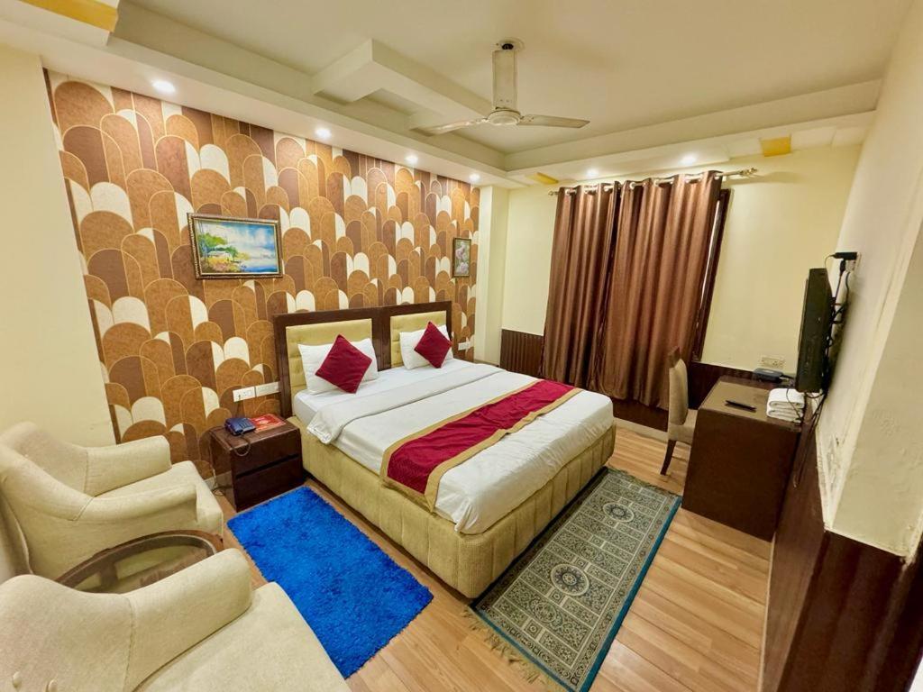 Vista Inn, Karol Bagh, New - Near Metro