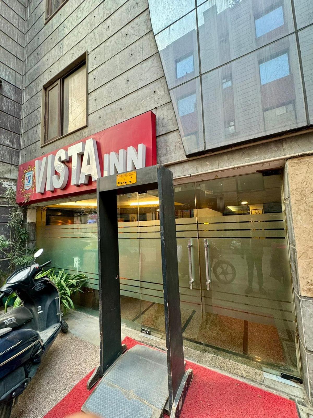 Vista Inn, Karol Bagh, New - Near Metro Hotel 3*