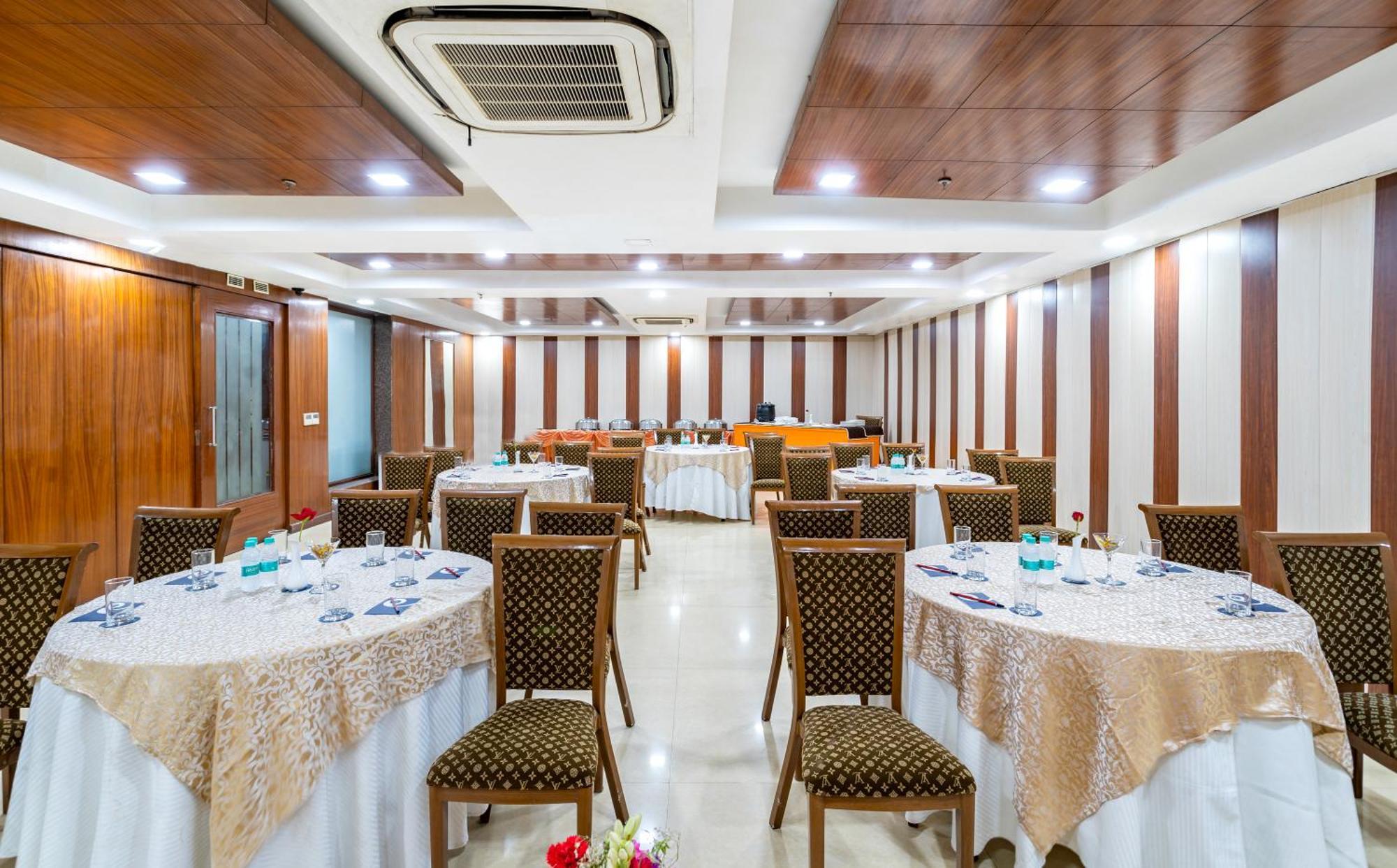 Zip By Spree Delhi Greater Kailash 3*