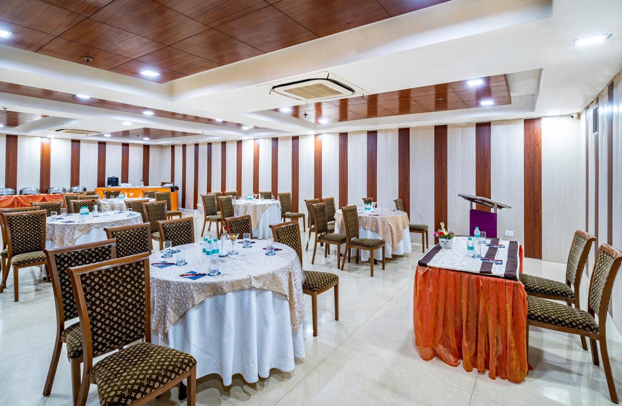 Zip By Spree Delhi Greater Kailash 3*
