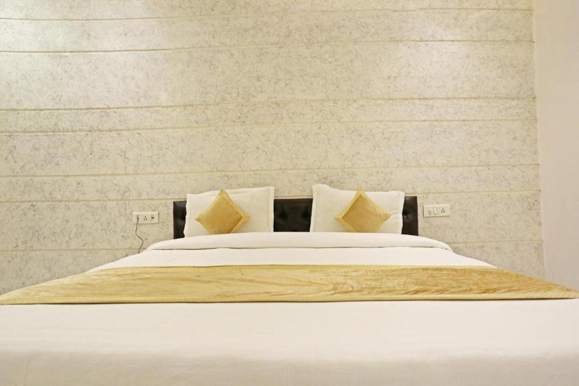Hotel Mgm Residency 3*