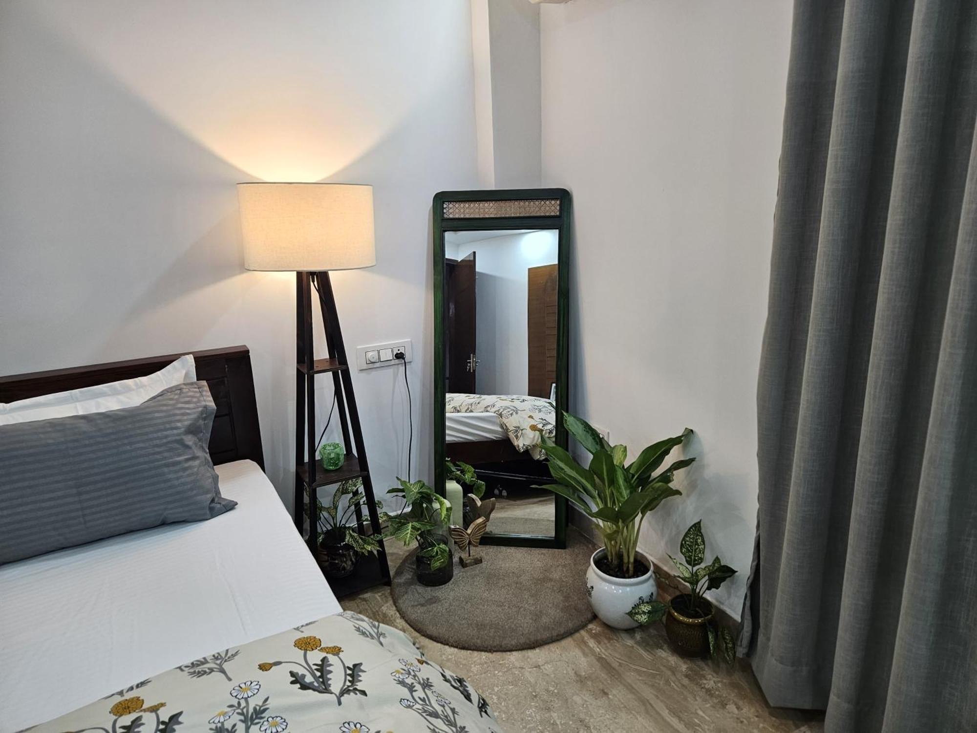 South Delhi, Artistic 4bhk - Vasant Kunj By Maple Key Apartment New Delhi