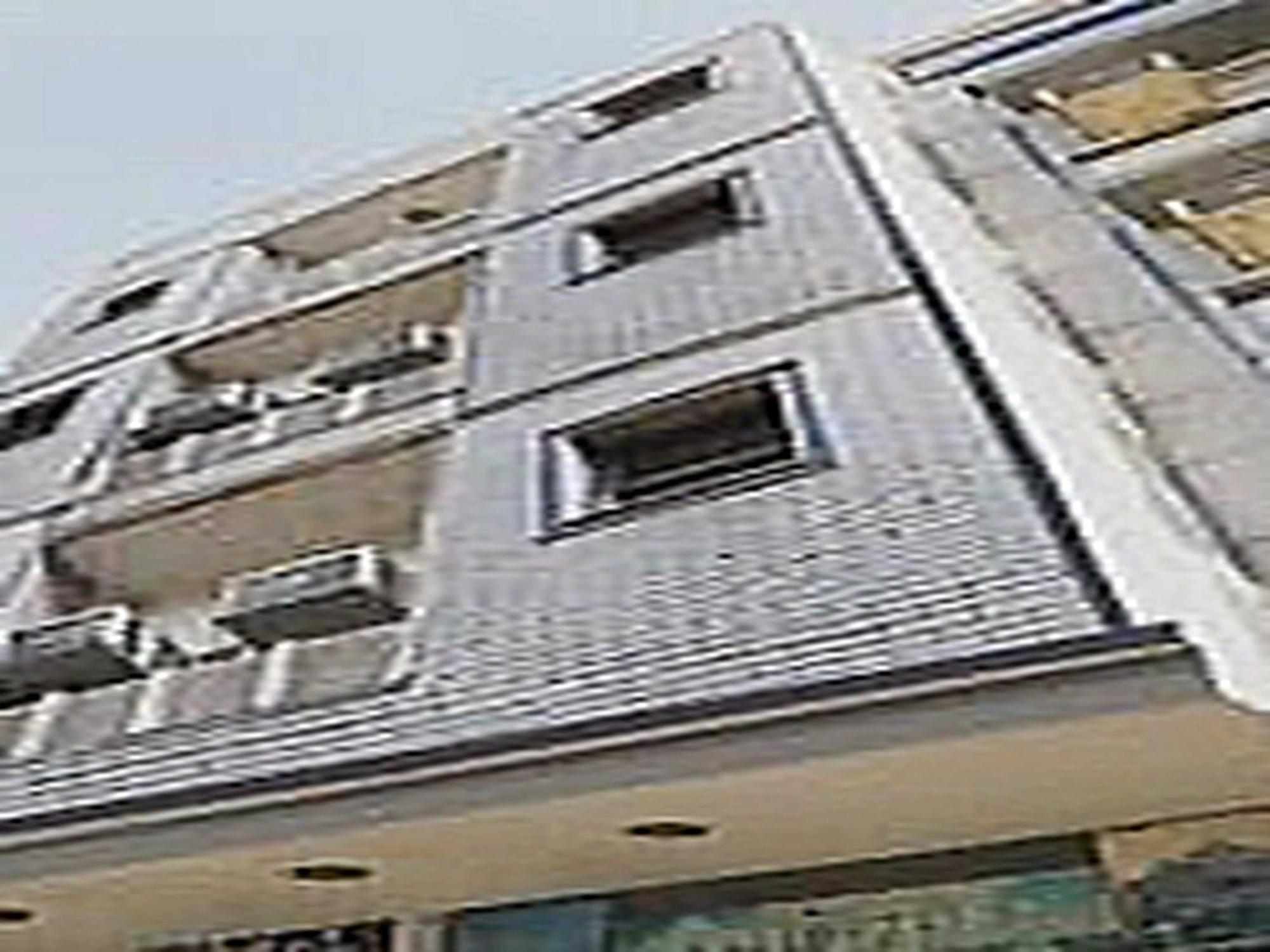 Flagship Heart Hotel Nova Deli