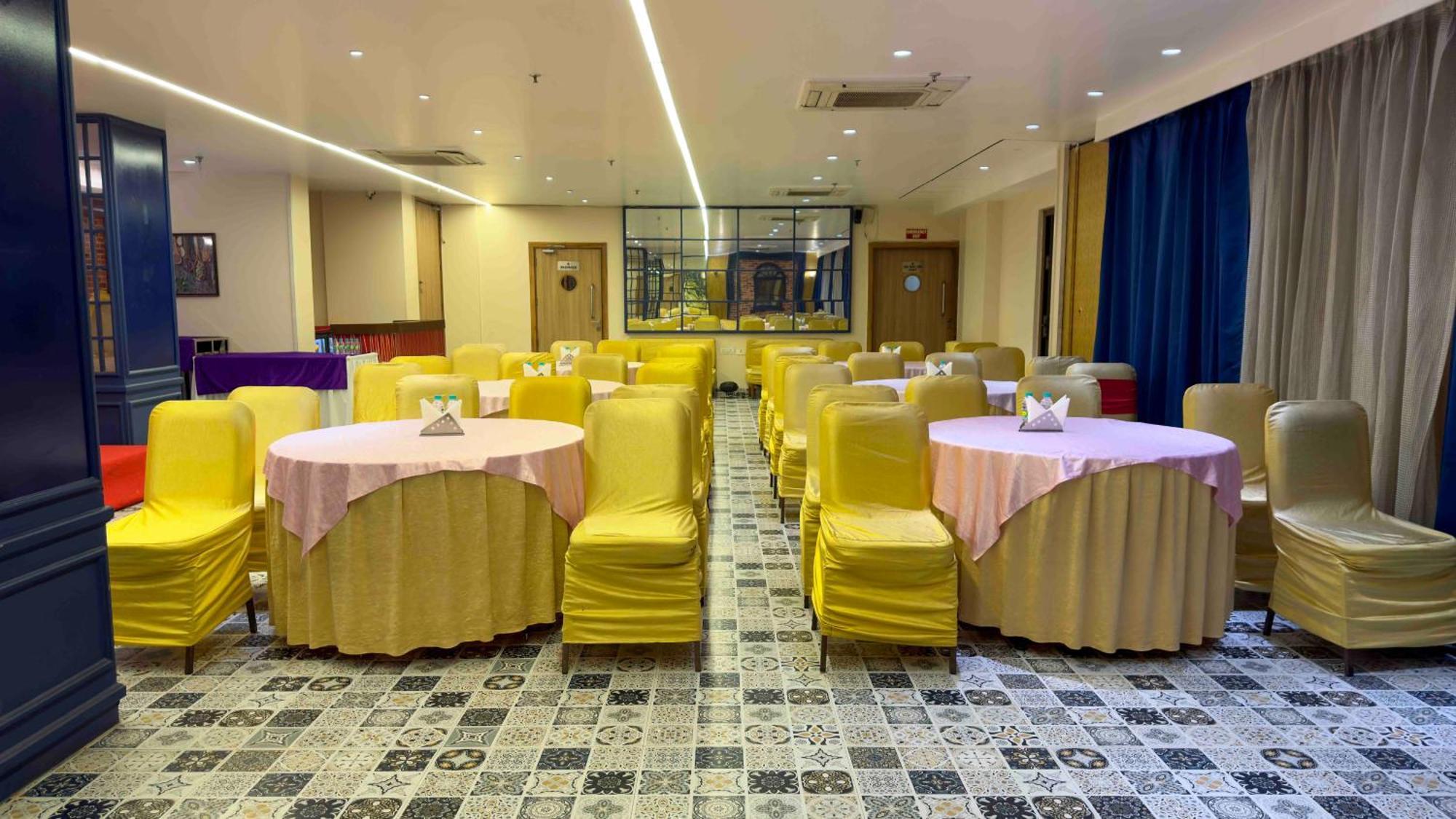 Hotel Woodapple Residency Nova Deli