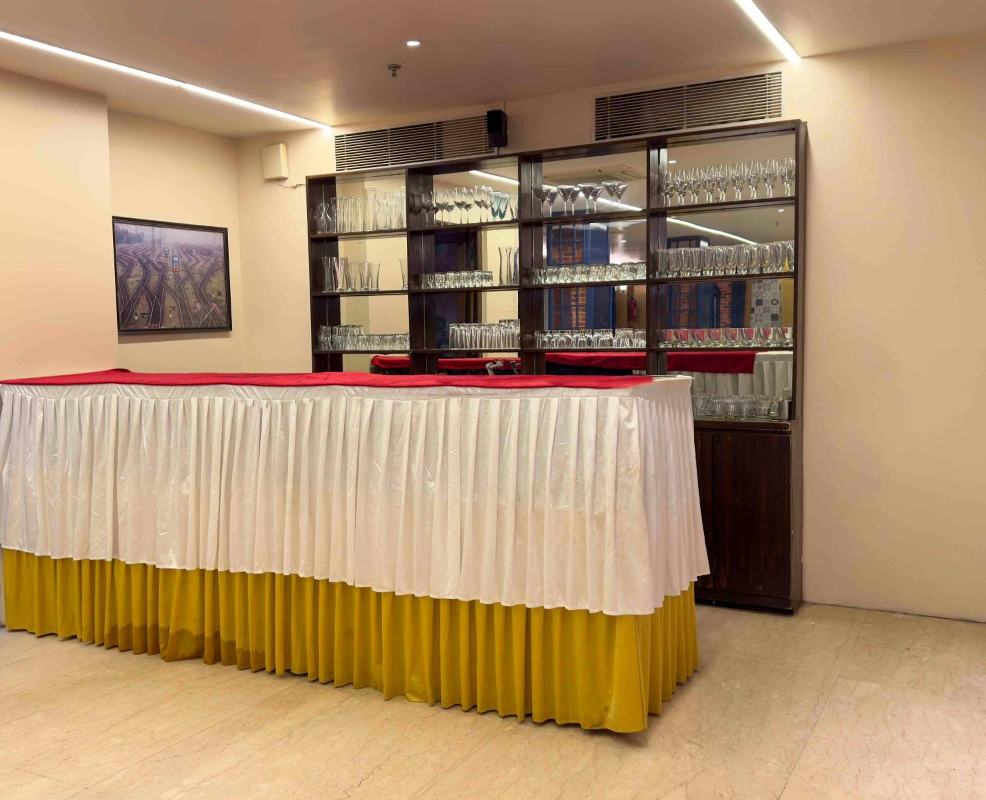 Hotel Woodapple Residency Nova Deli