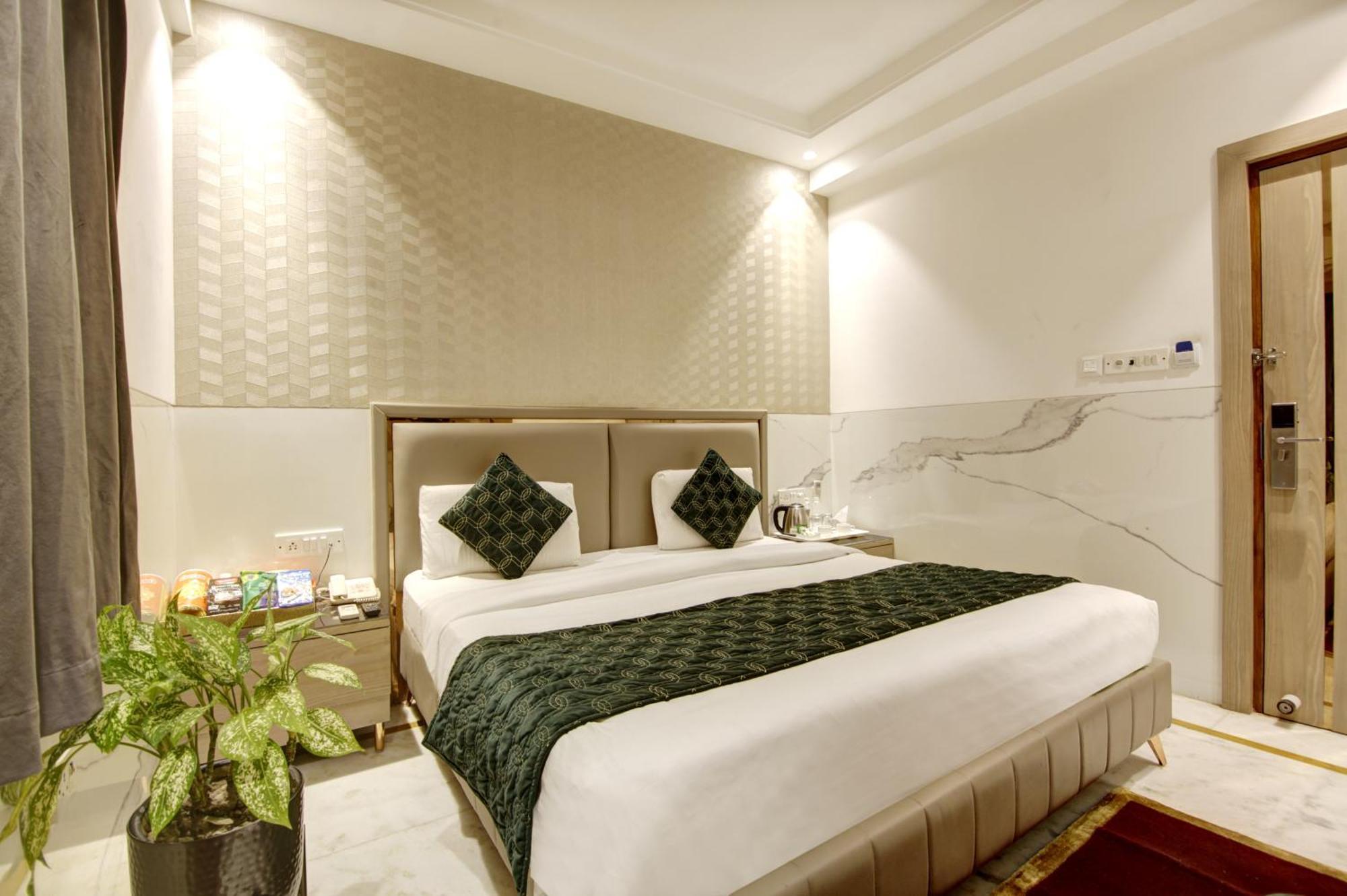Hotel International - Near Delhi Airport New Delhi