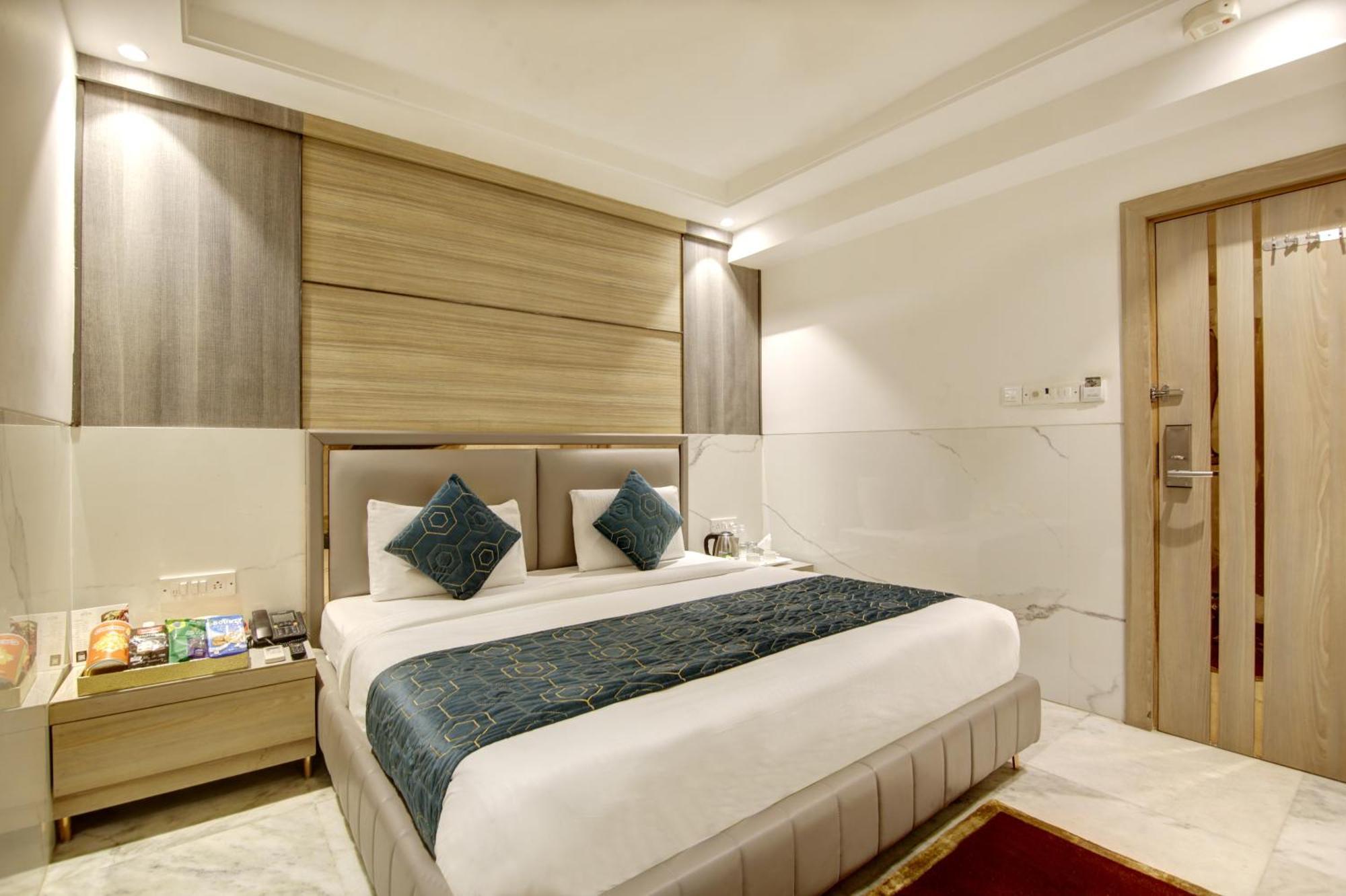 International - Near Delhi Airport Hotel