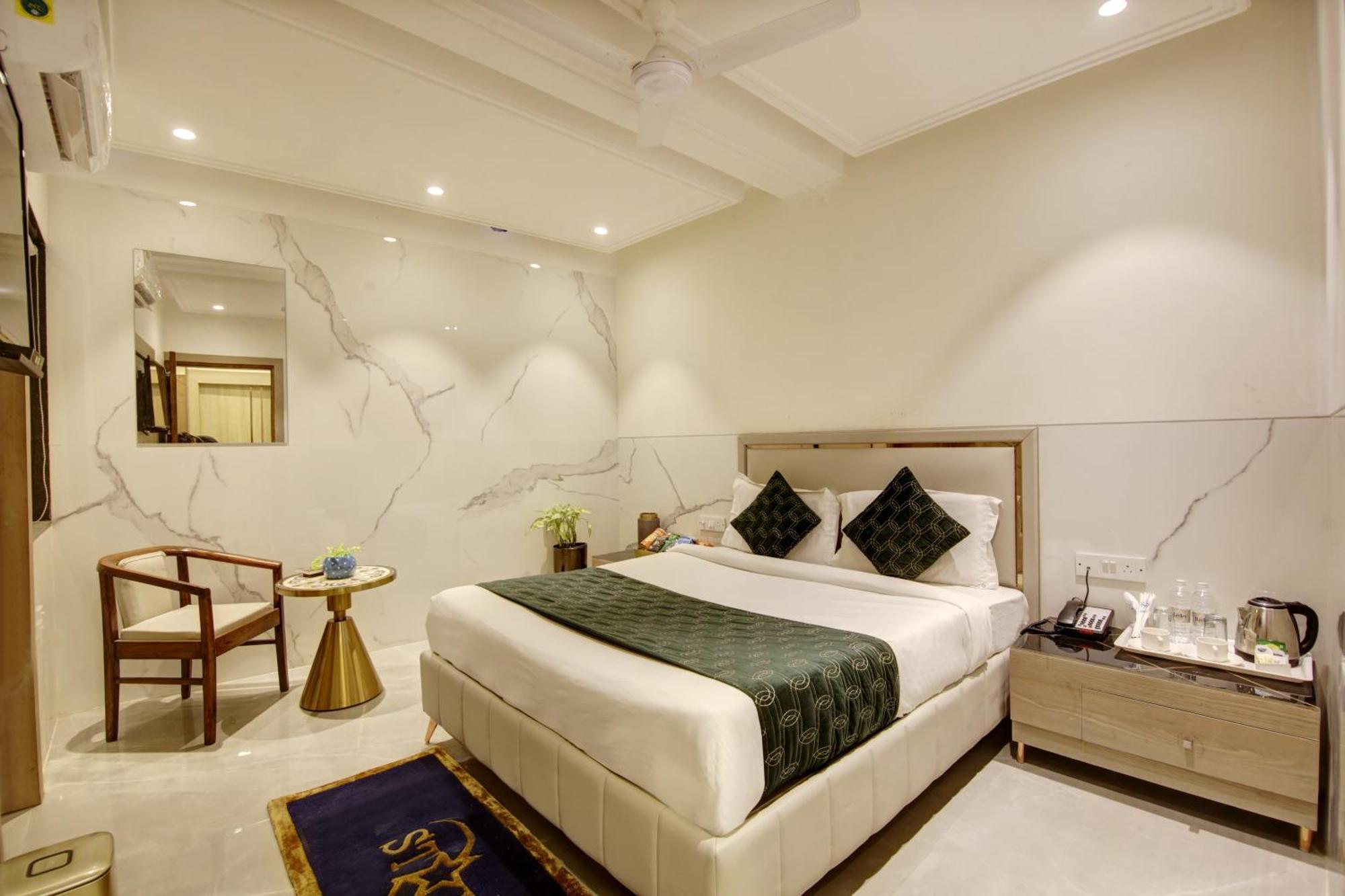 Hotel International - Near Delhi Airport