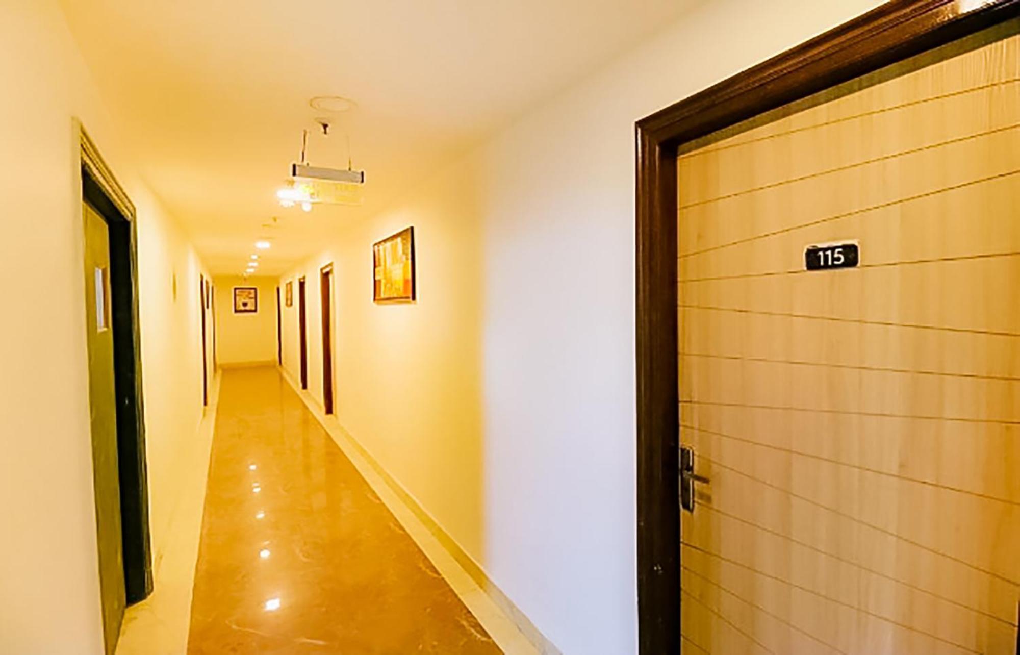 Hotel Basista New Delhi