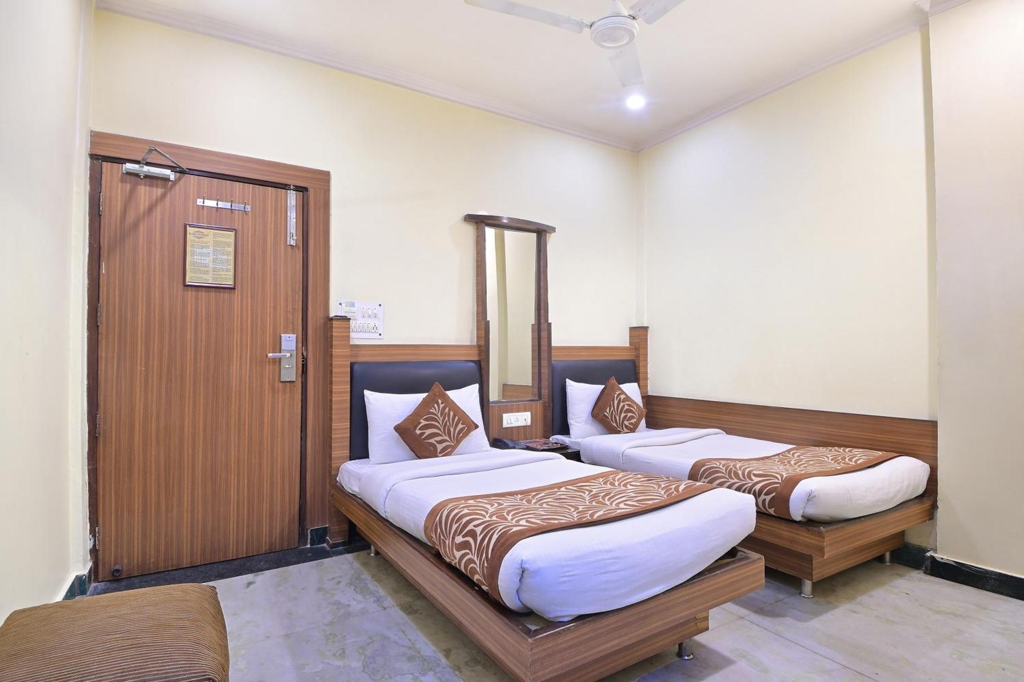 Hari Piorko Grand - 2 Min From New Railway Station 4*