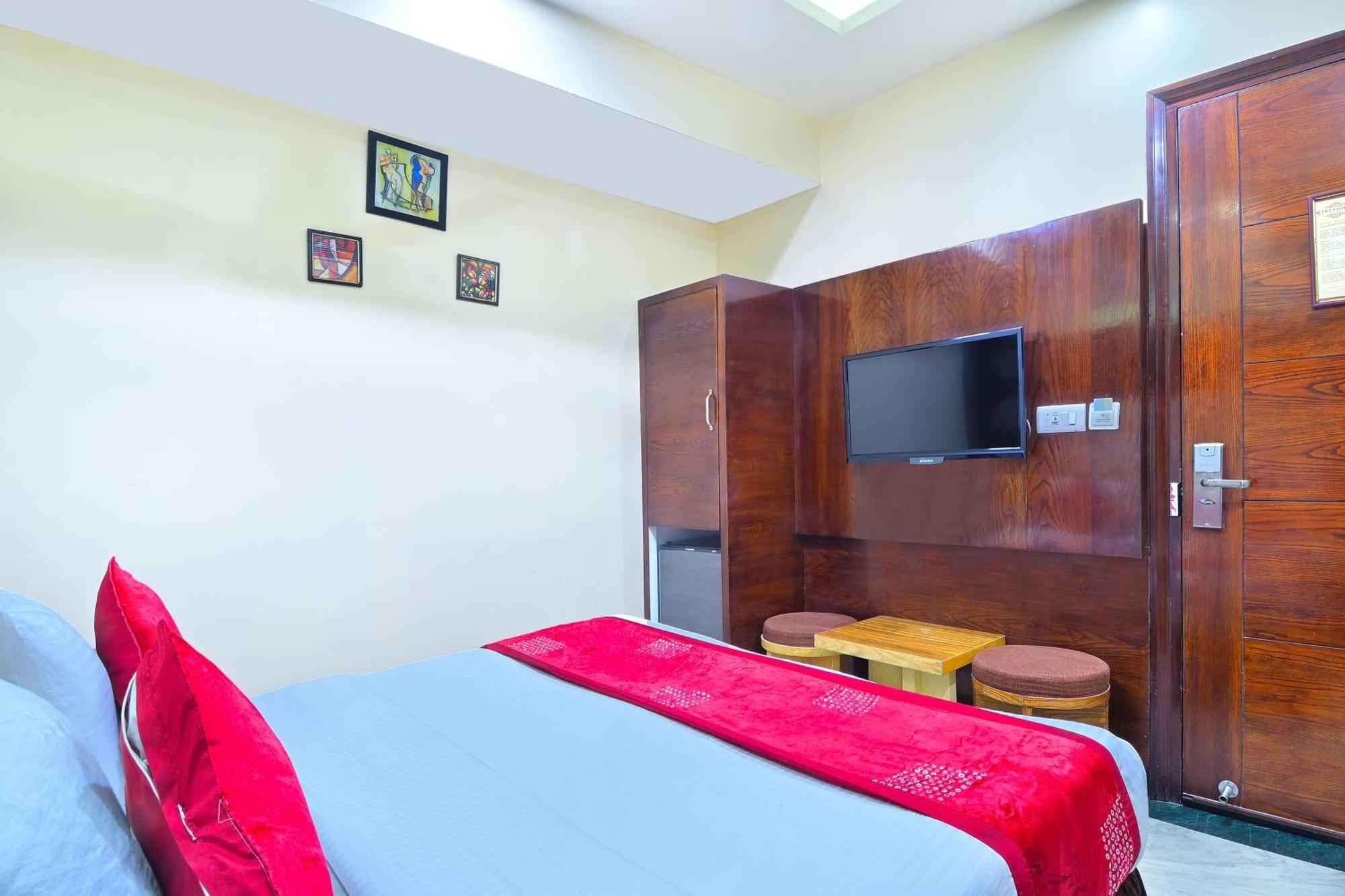 Hotel Hari Piorko Grand - 2 Min From New Railway Station 4*