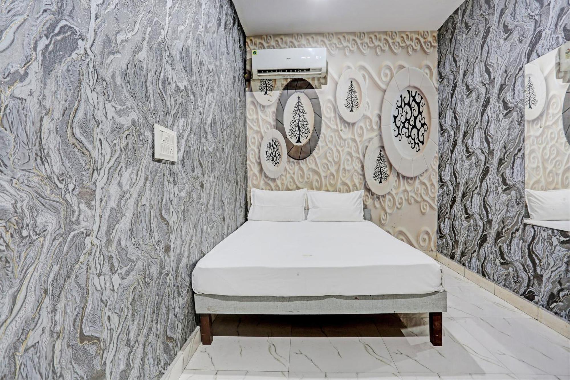 Hotel Ashok Plaza
