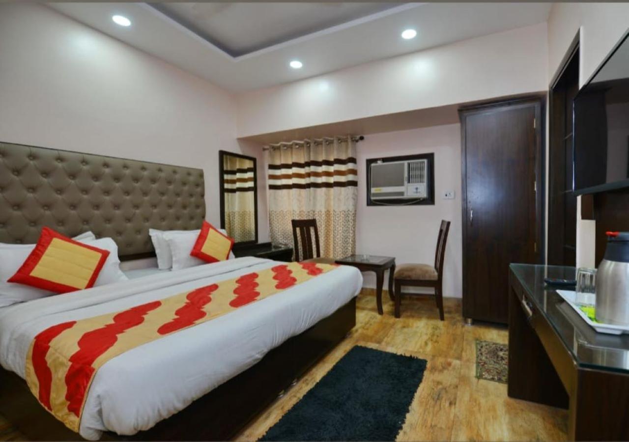 Homely By- Lee Cashew International Group Of A1rooms 4* New Delhi