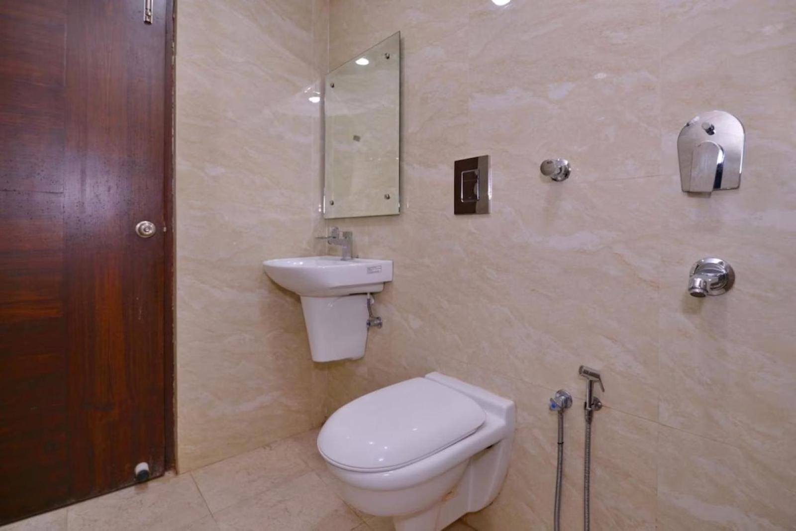 Homely By- Lee Cashew International Group Of A1rooms 4* New Delhi