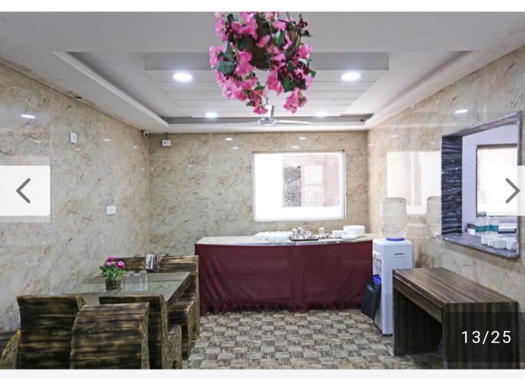 Belwood Suites - Near Airport Hotel