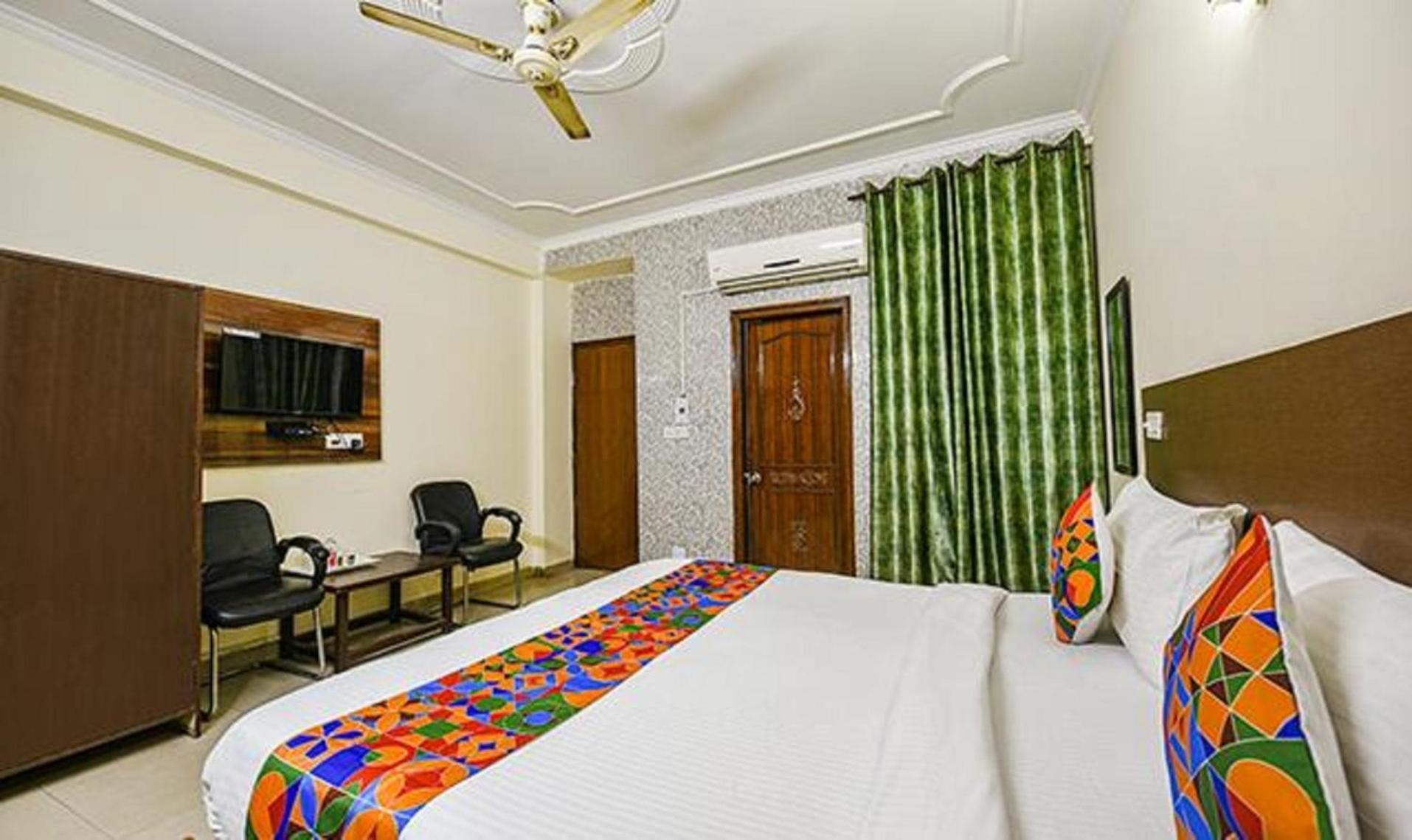 Smart Hotel 3*