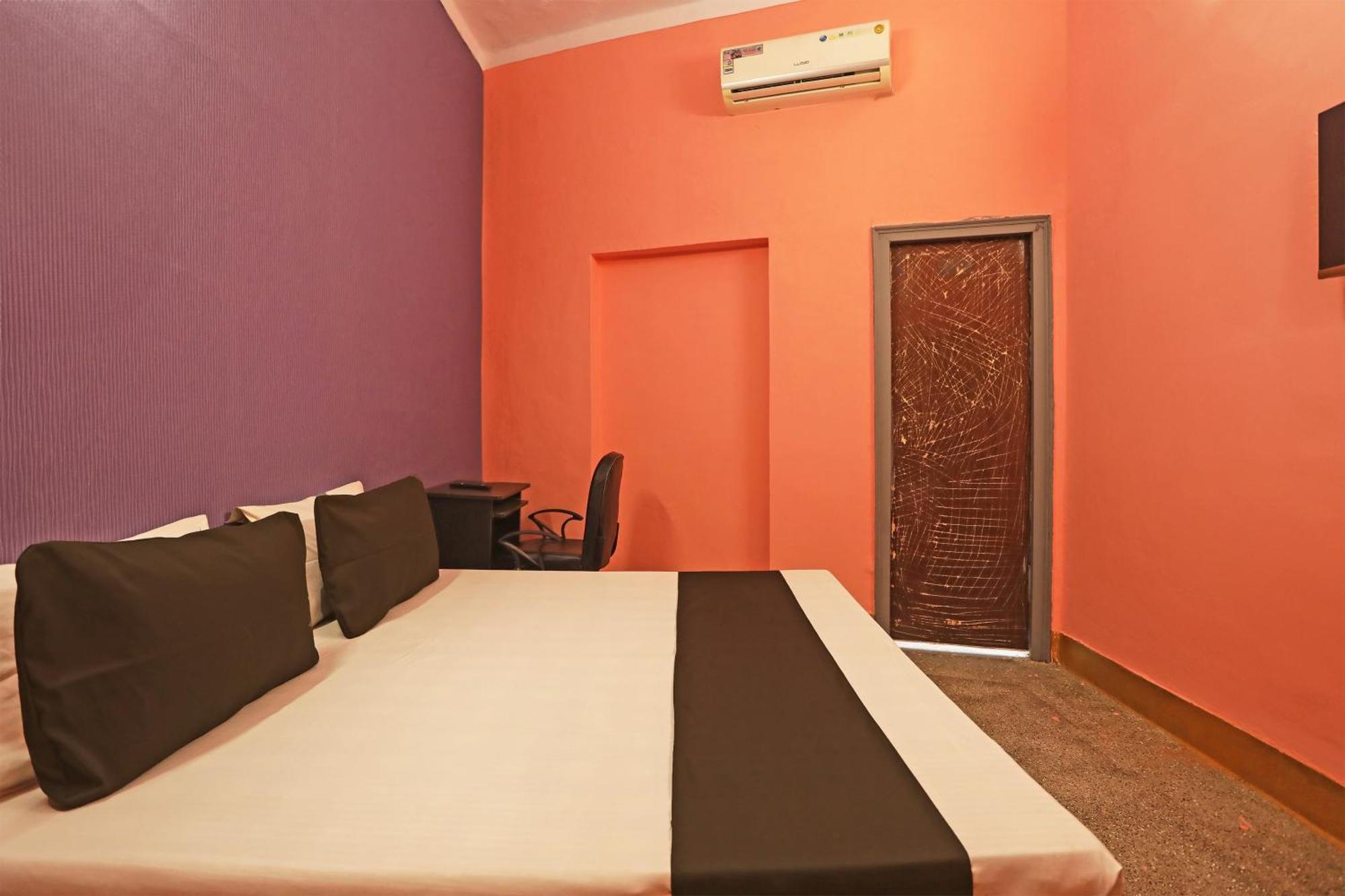 Hotel Oyo Kashish Palace Nova Deli