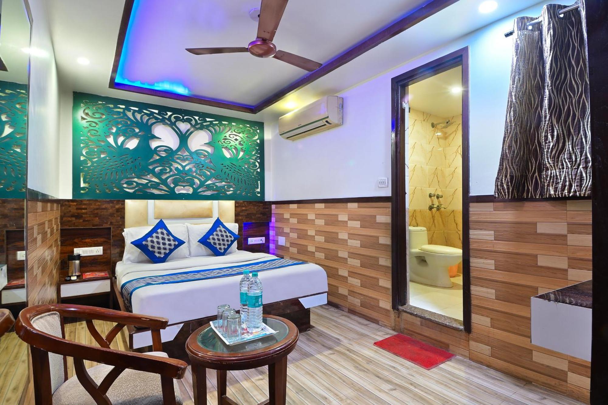 Hotel Glow Paharganj-3 Mins Walk From Railway Station