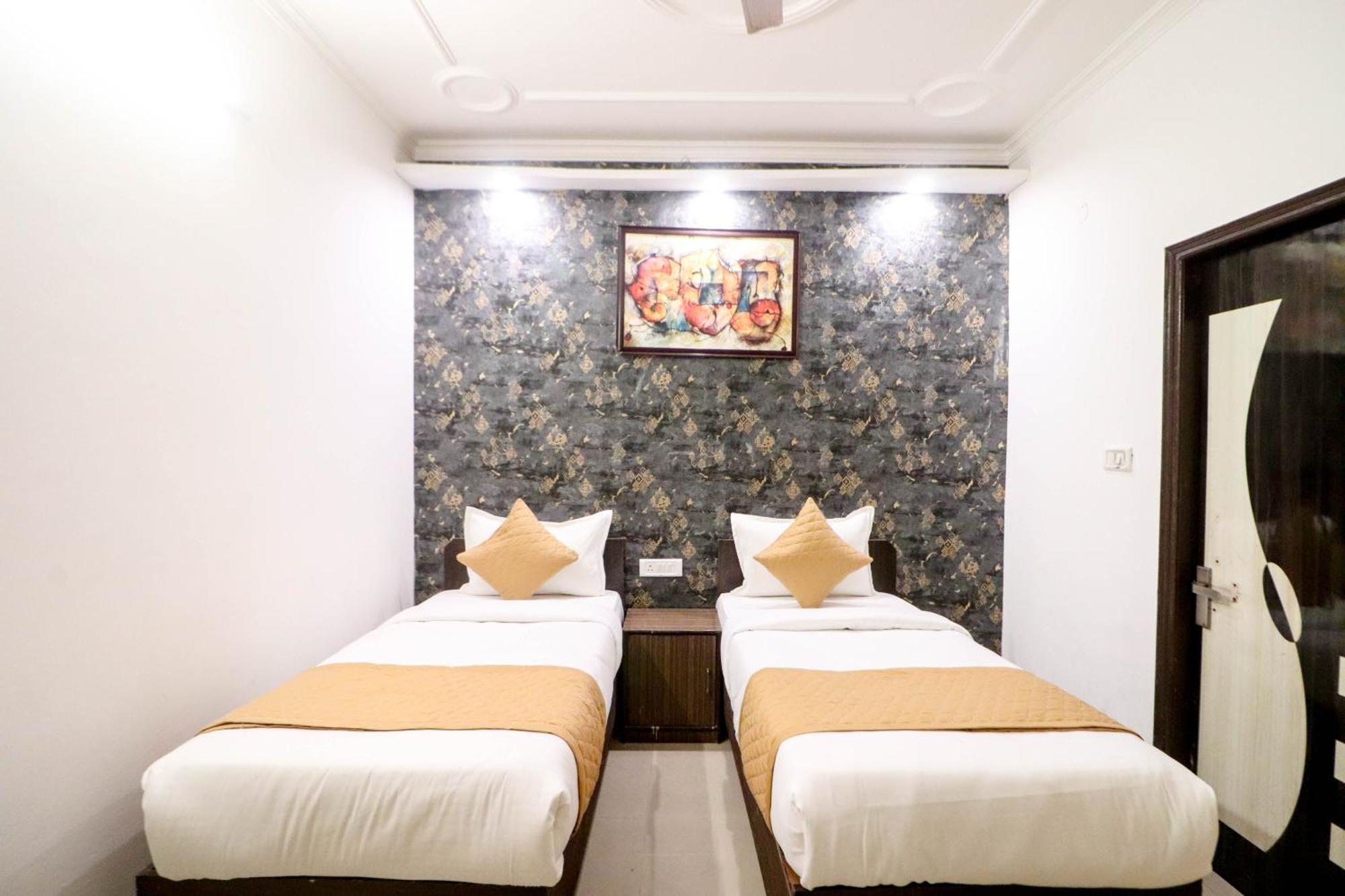 Near Delhi Airport 4* New Delhi