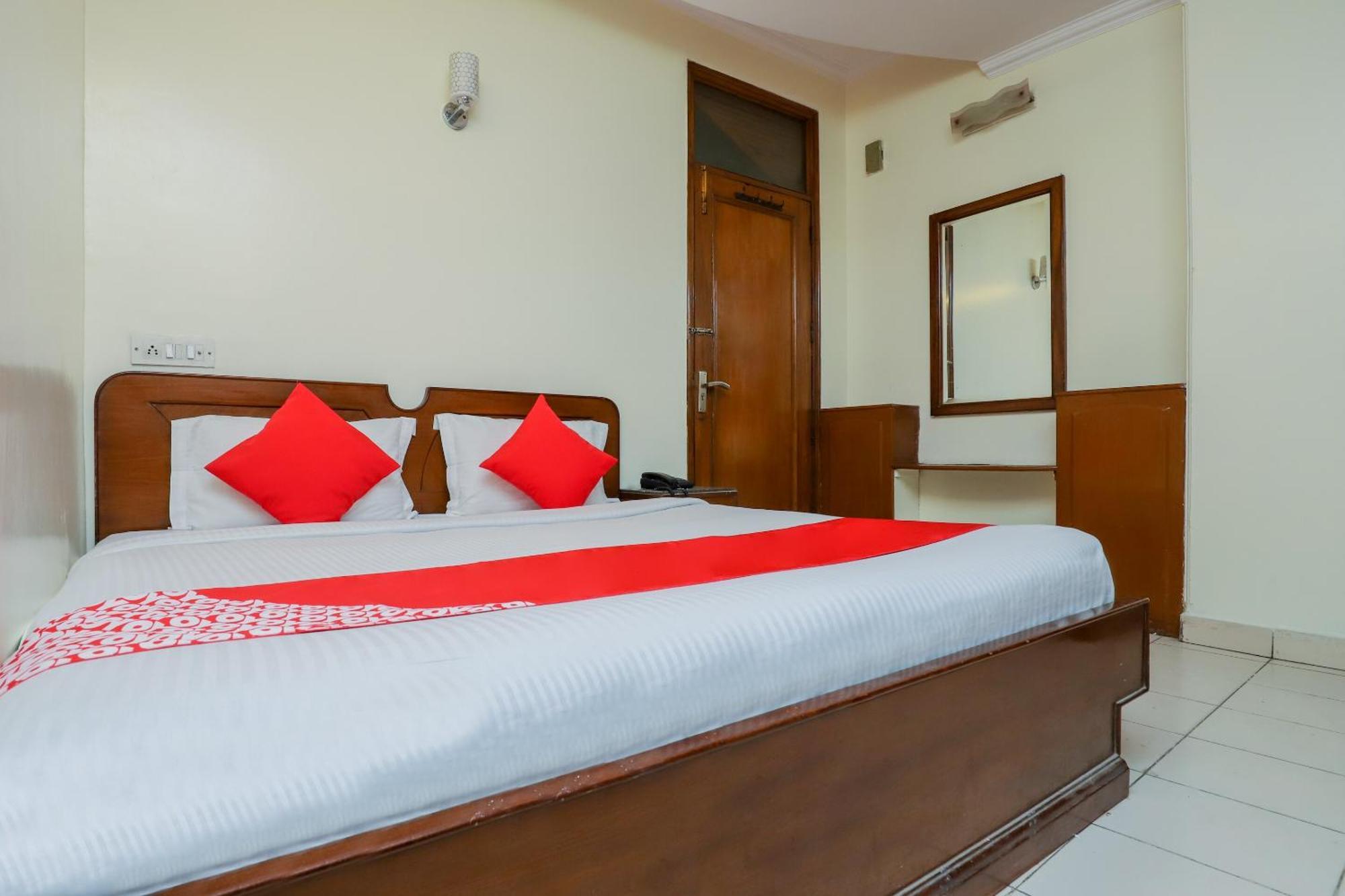 Oyo Flagship Delhi Empire 3* New Delhi
