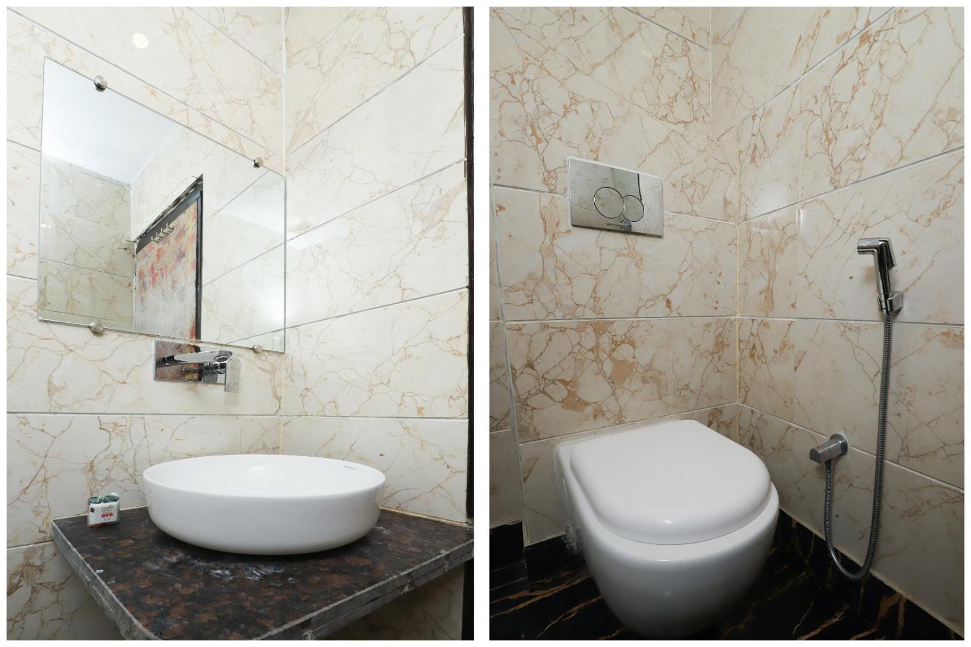 Oyo Flagship Delhi Empire 3*