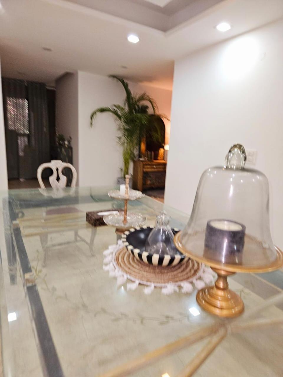 South Delhi, Artistic 4bhk - Vasant Kunj By Maple Key Apartment *