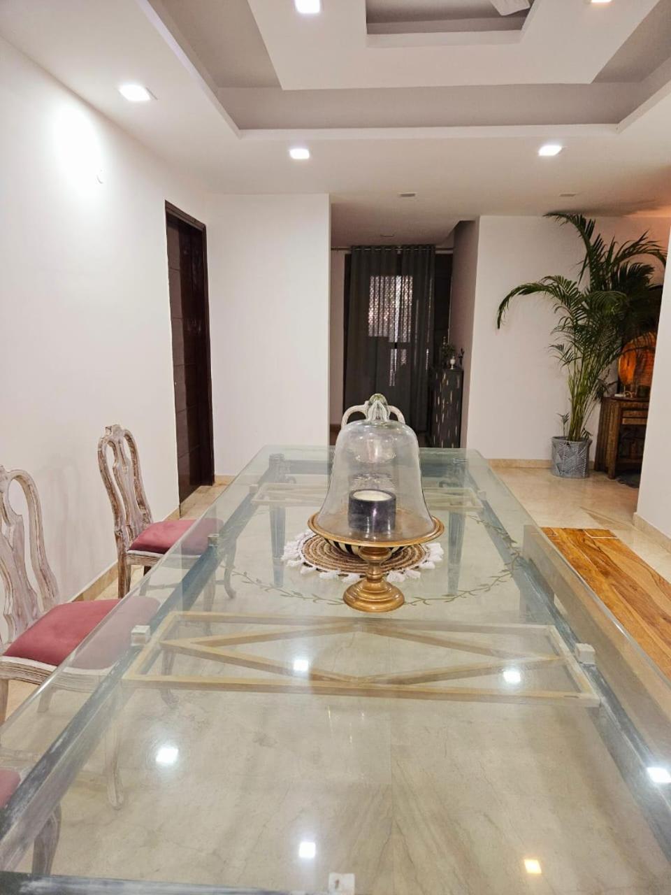 South Delhi, Artistic 4bhk - Vasant Kunj By Maple Key * New Delhi