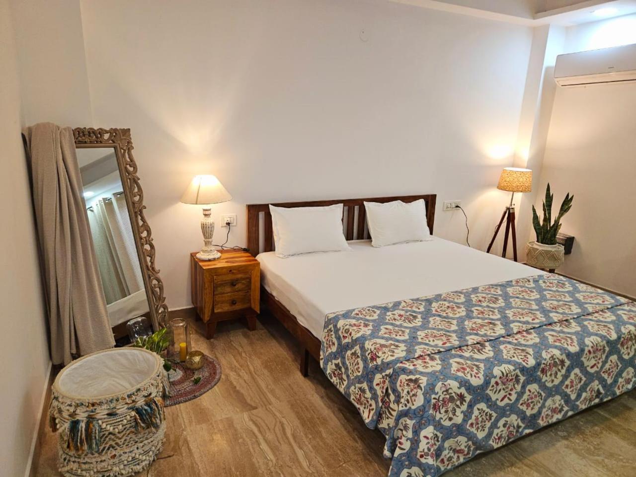 South Delhi, Artistic 4bhk - Vasant Kunj By Maple Key New Delhi