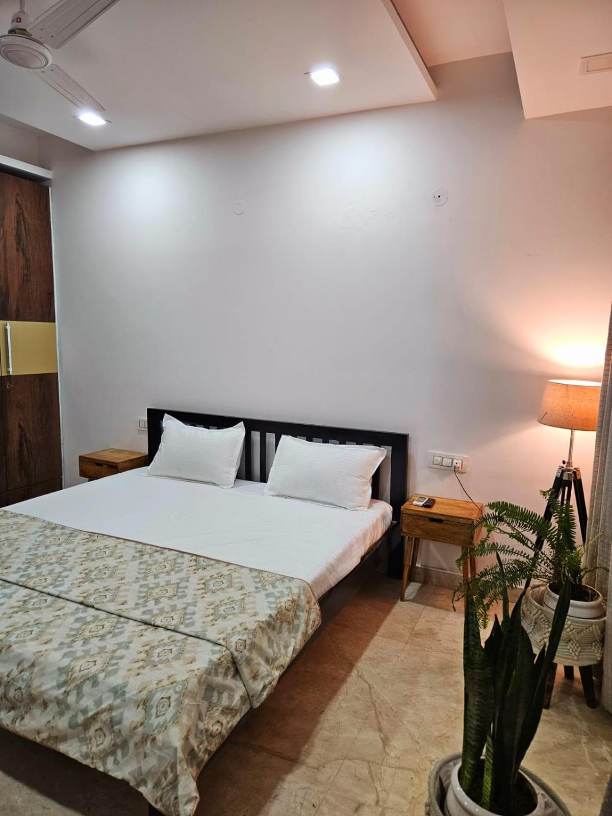 South Delhi, Artistic 4bhk - Vasant Kunj By Maple Key New Delhi