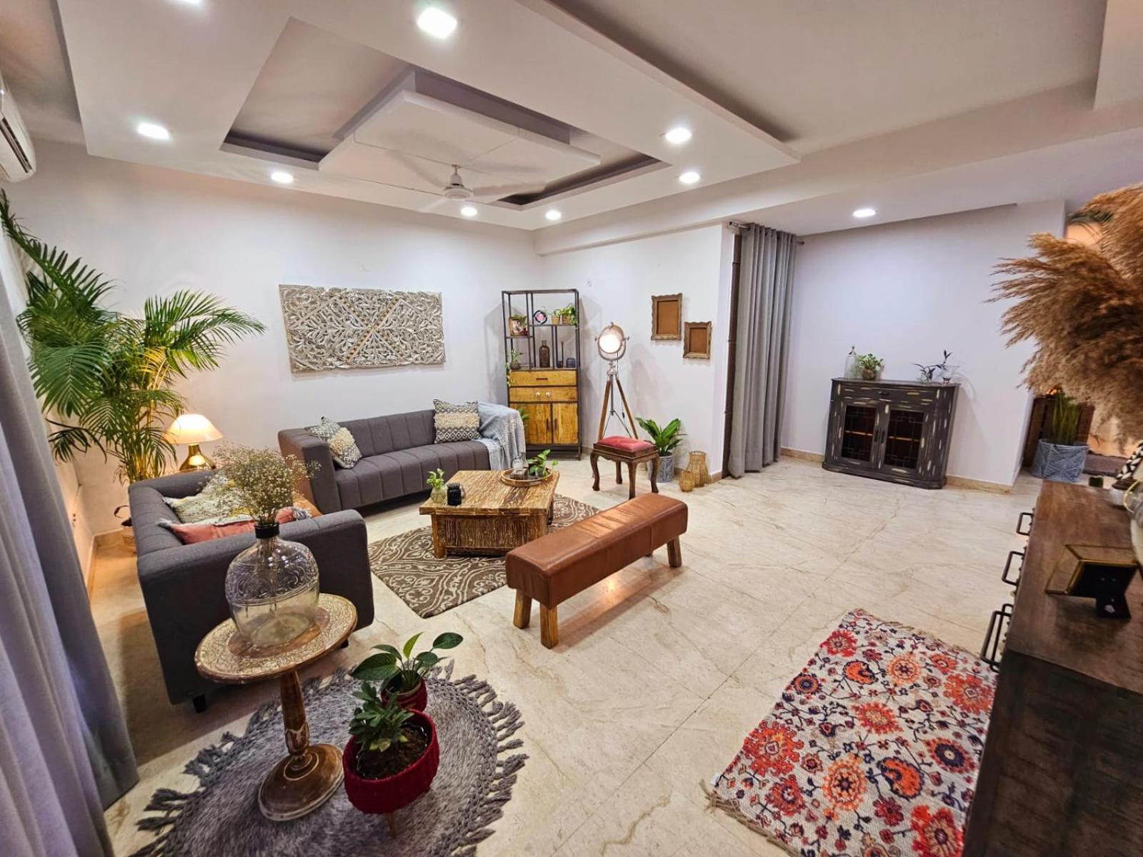 South Delhi, Artistic 4bhk - Vasant Kunj By Maple Key New Delhi