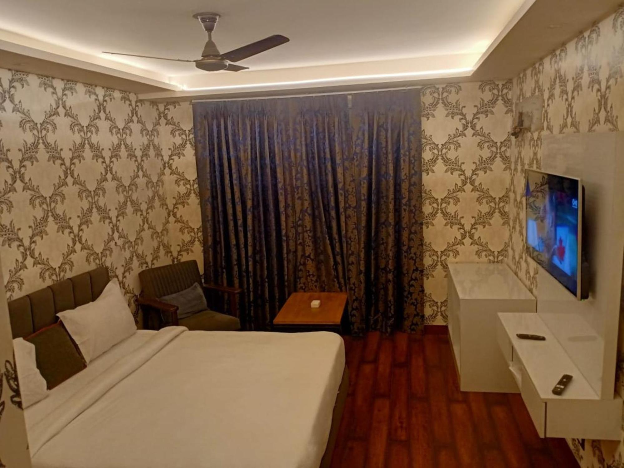 Hotel Hotel