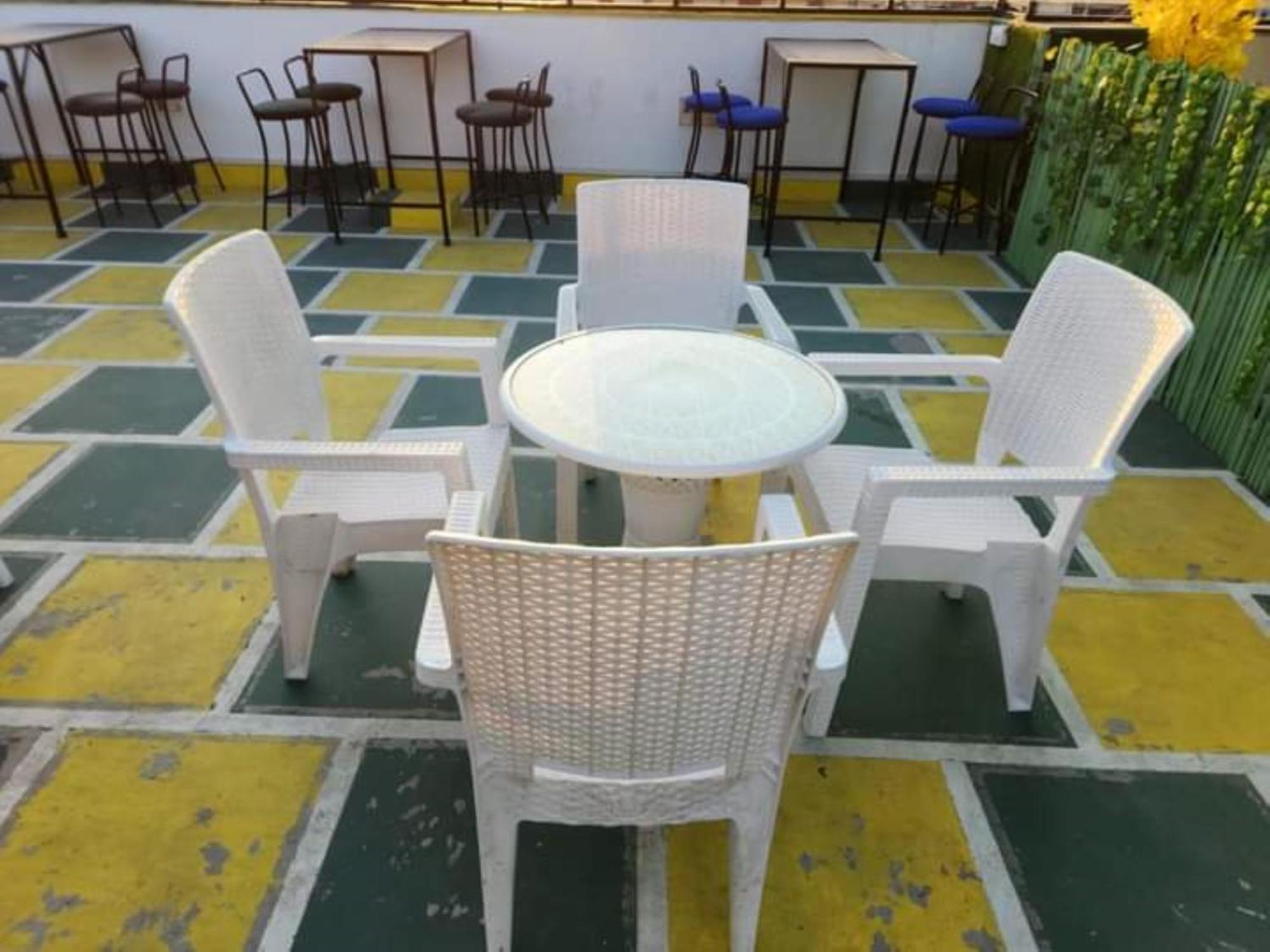 Hotel 3*