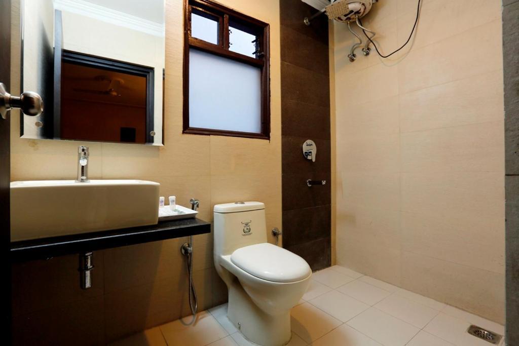 Hotel Airport La Sapphire & Restaurant 4*
