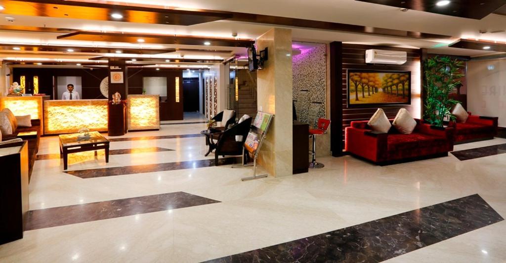 Hotel Airport La Sapphire & Restaurant 4*
